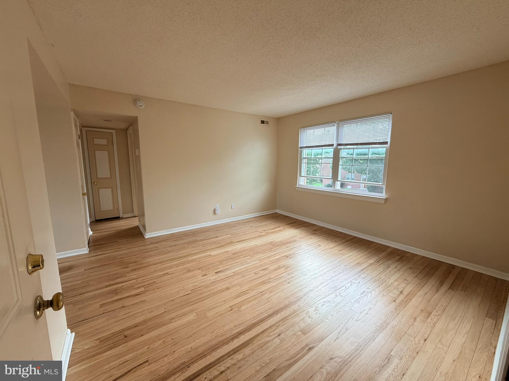 100 PARK BLVD 44D