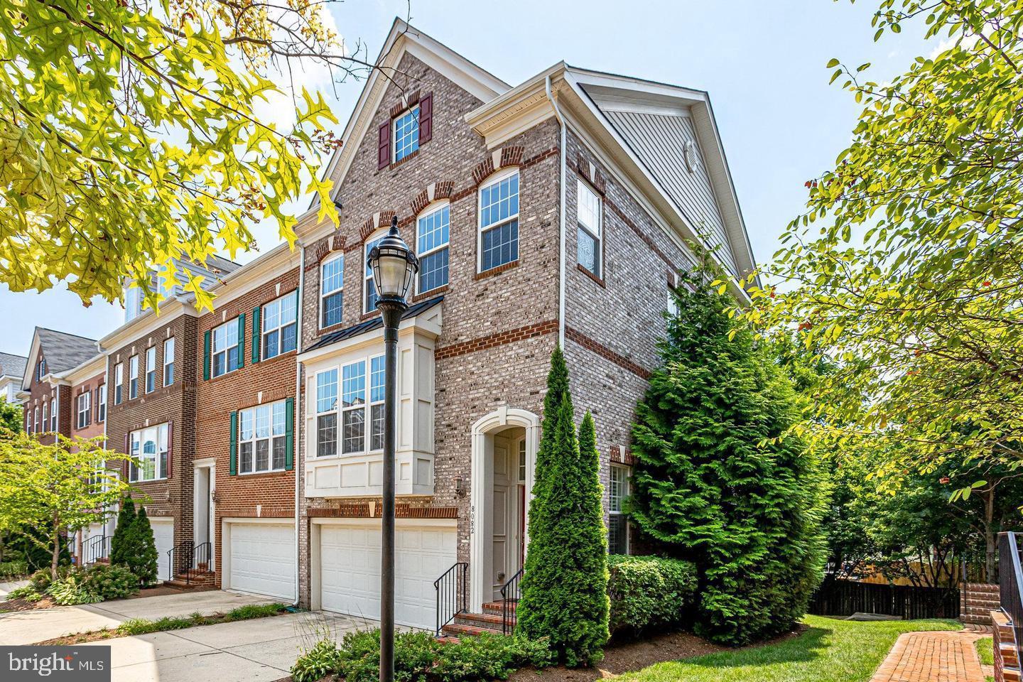 RESERVE AT TYSONS CORNER - Residential Lease