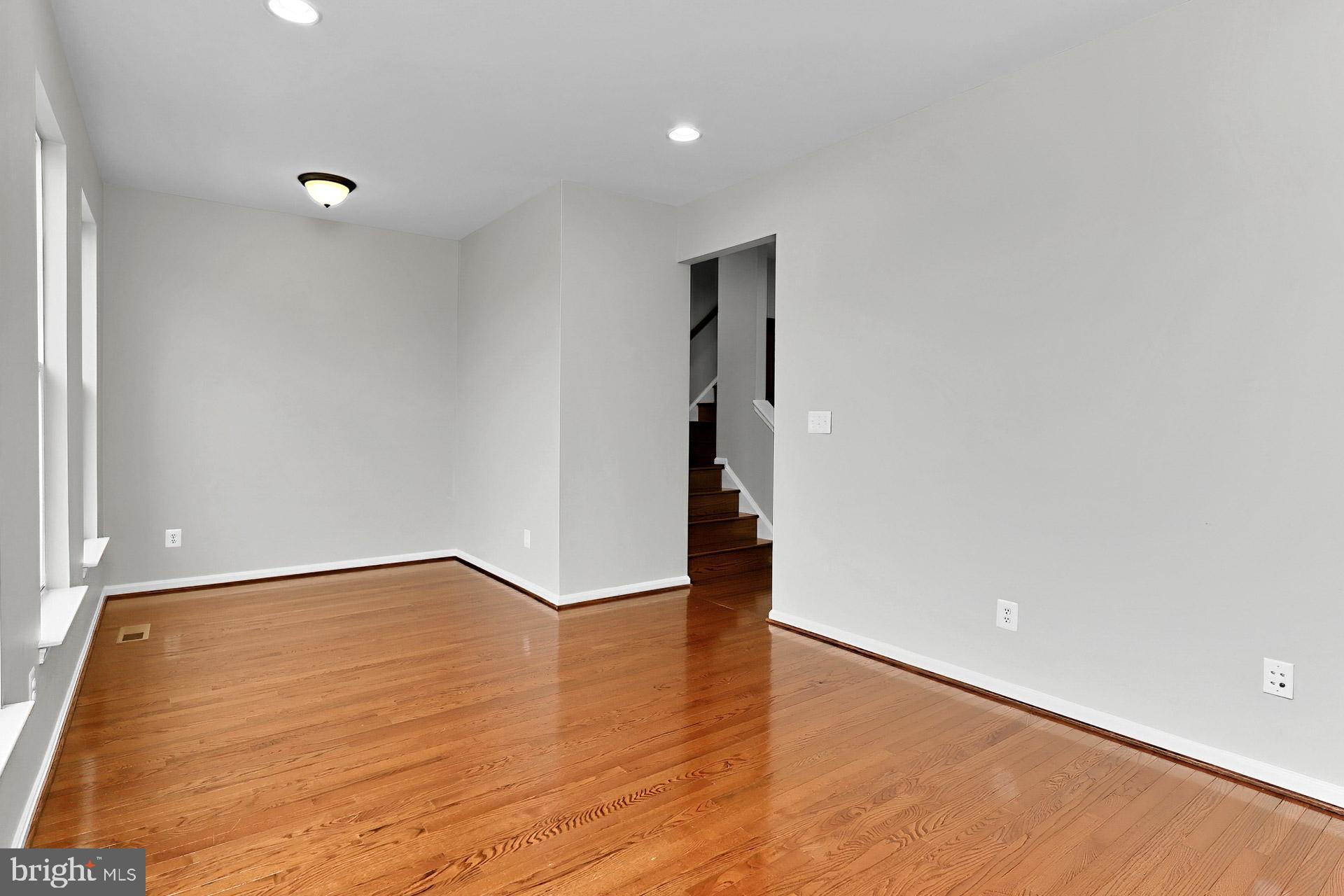 PEMBROOKE - Residential