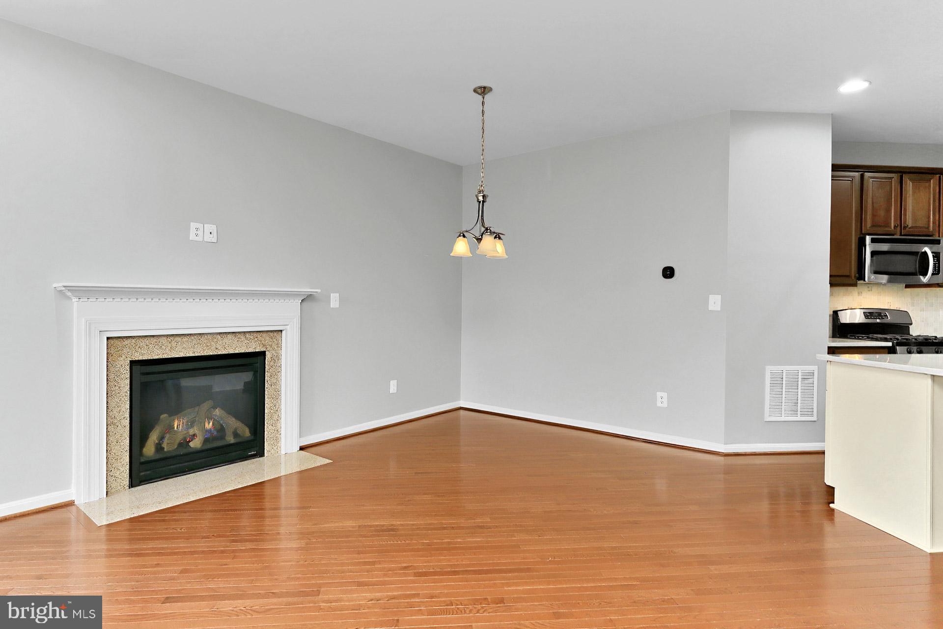 PEMBROOKE - Residential