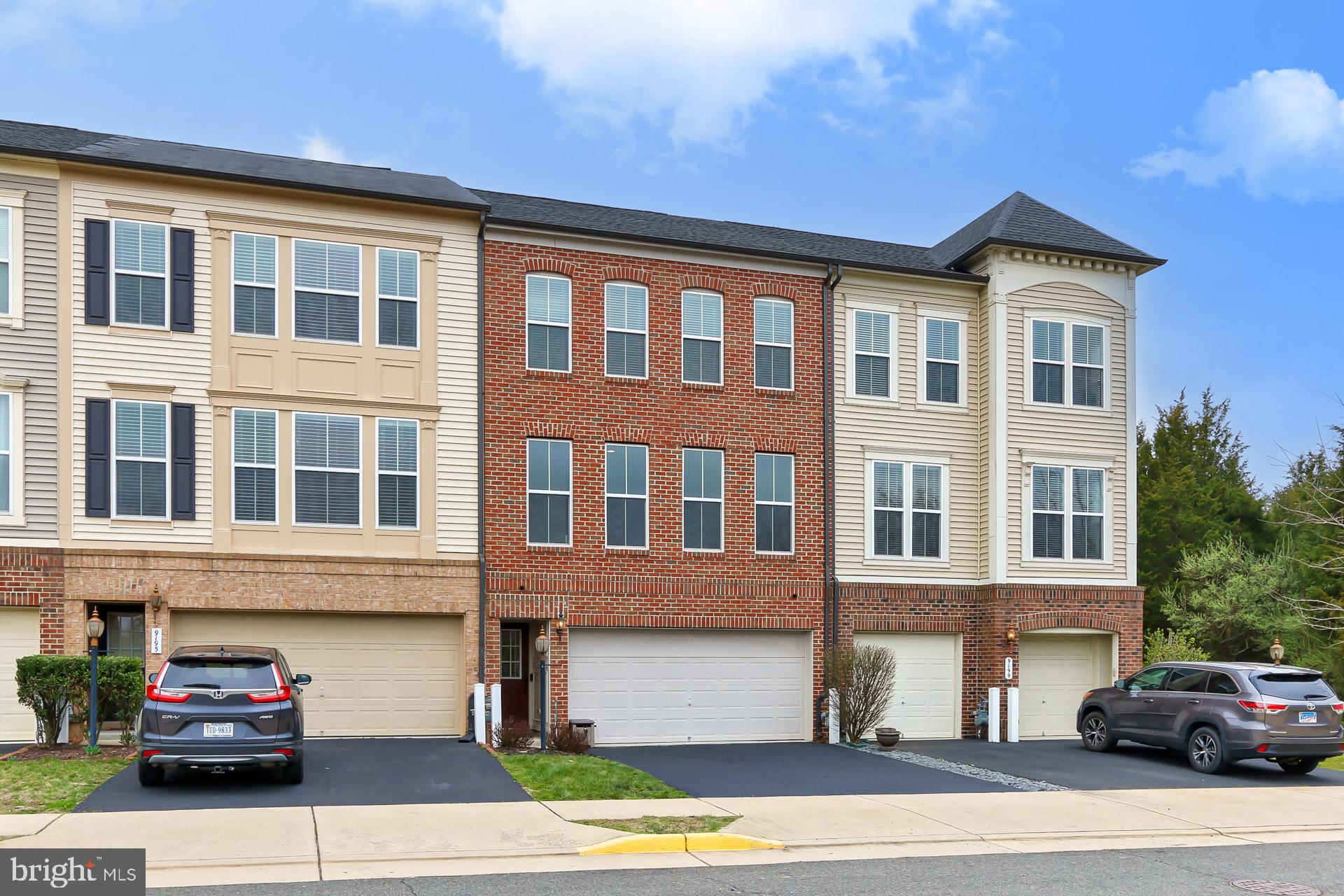 PEMBROOKE - Residential