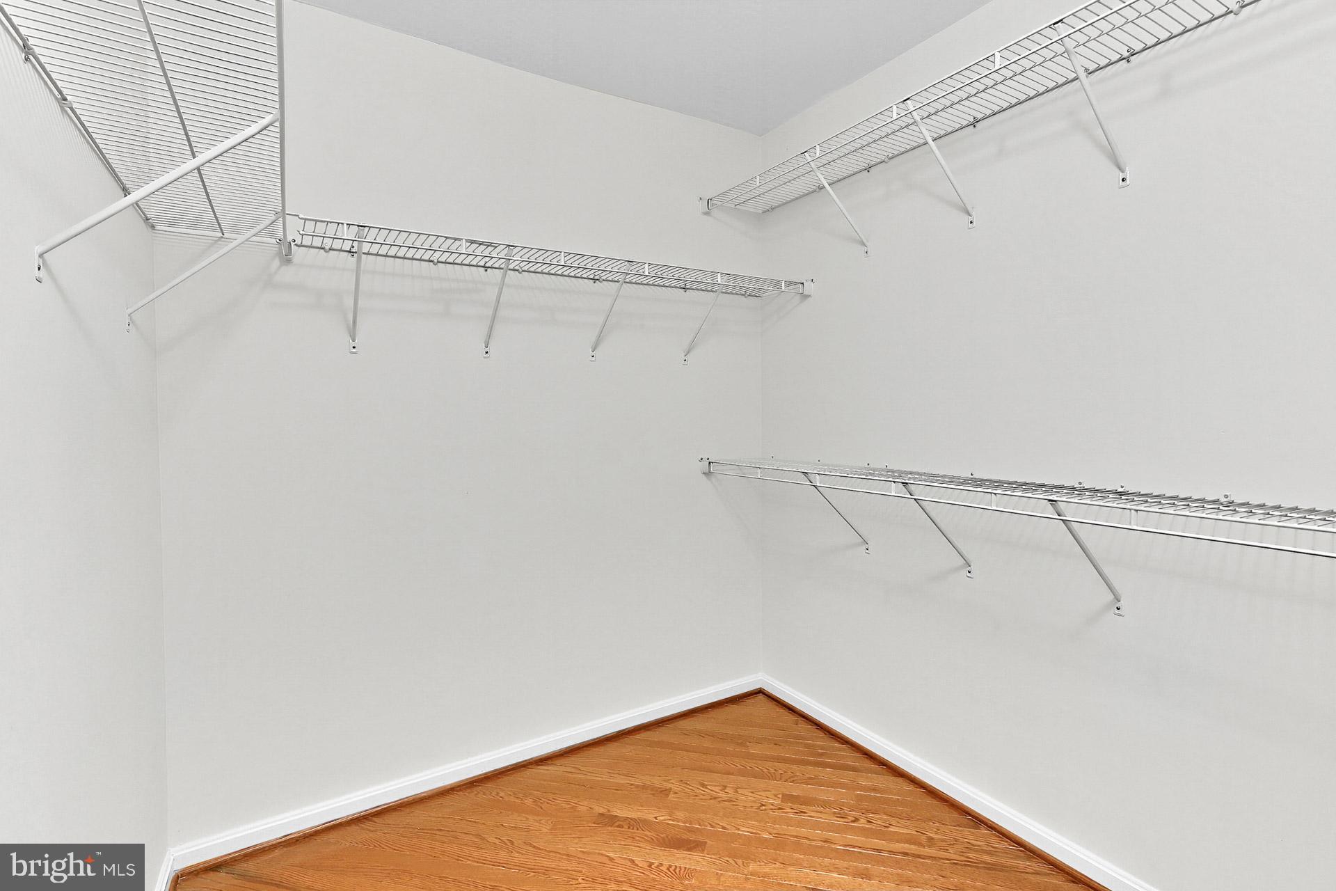 PEMBROOKE - Residential