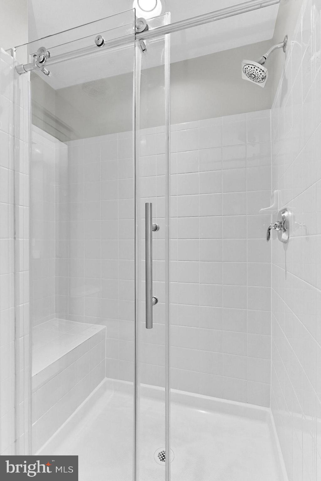 PEMBROOKE - Residential