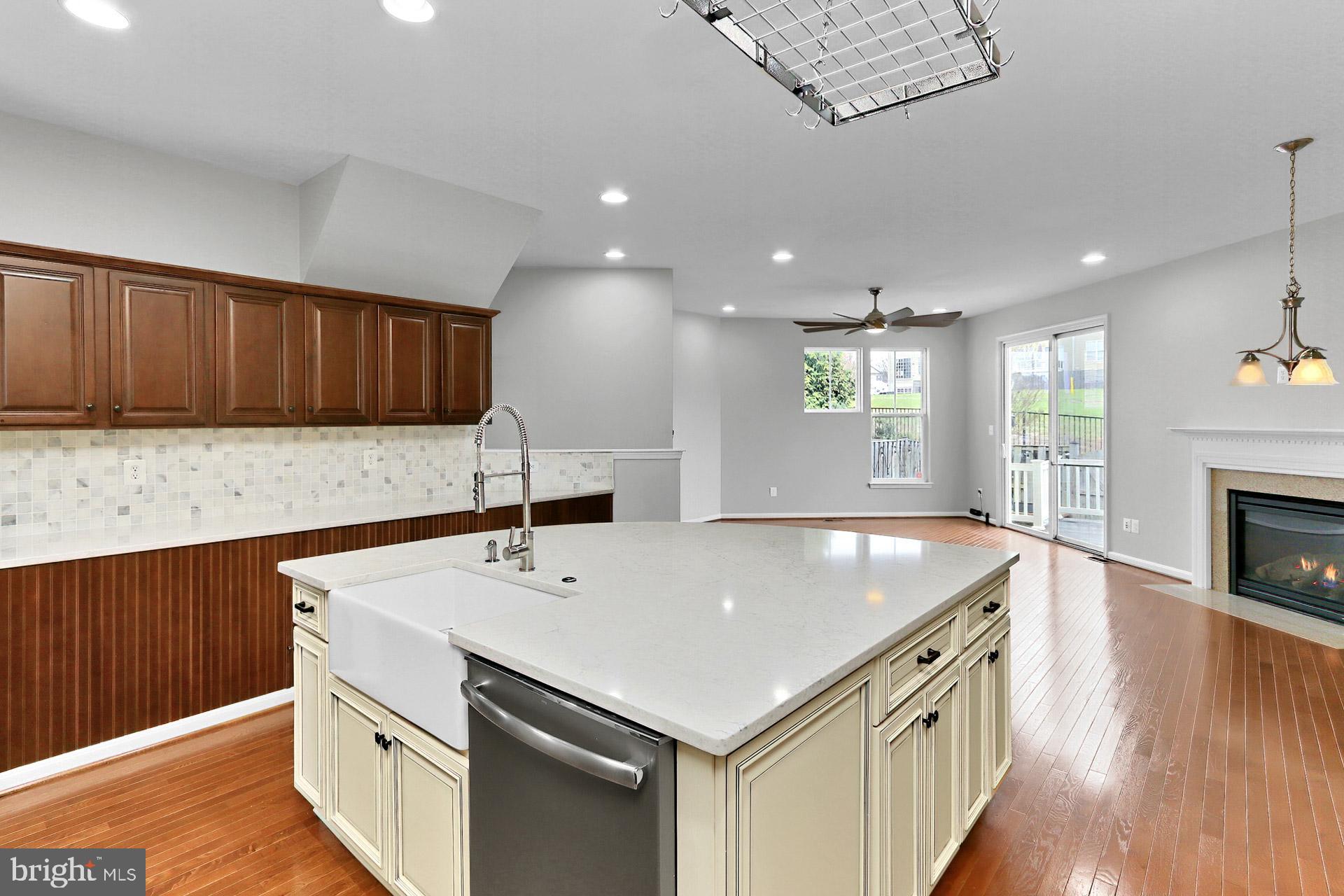 PEMBROOKE - Residential