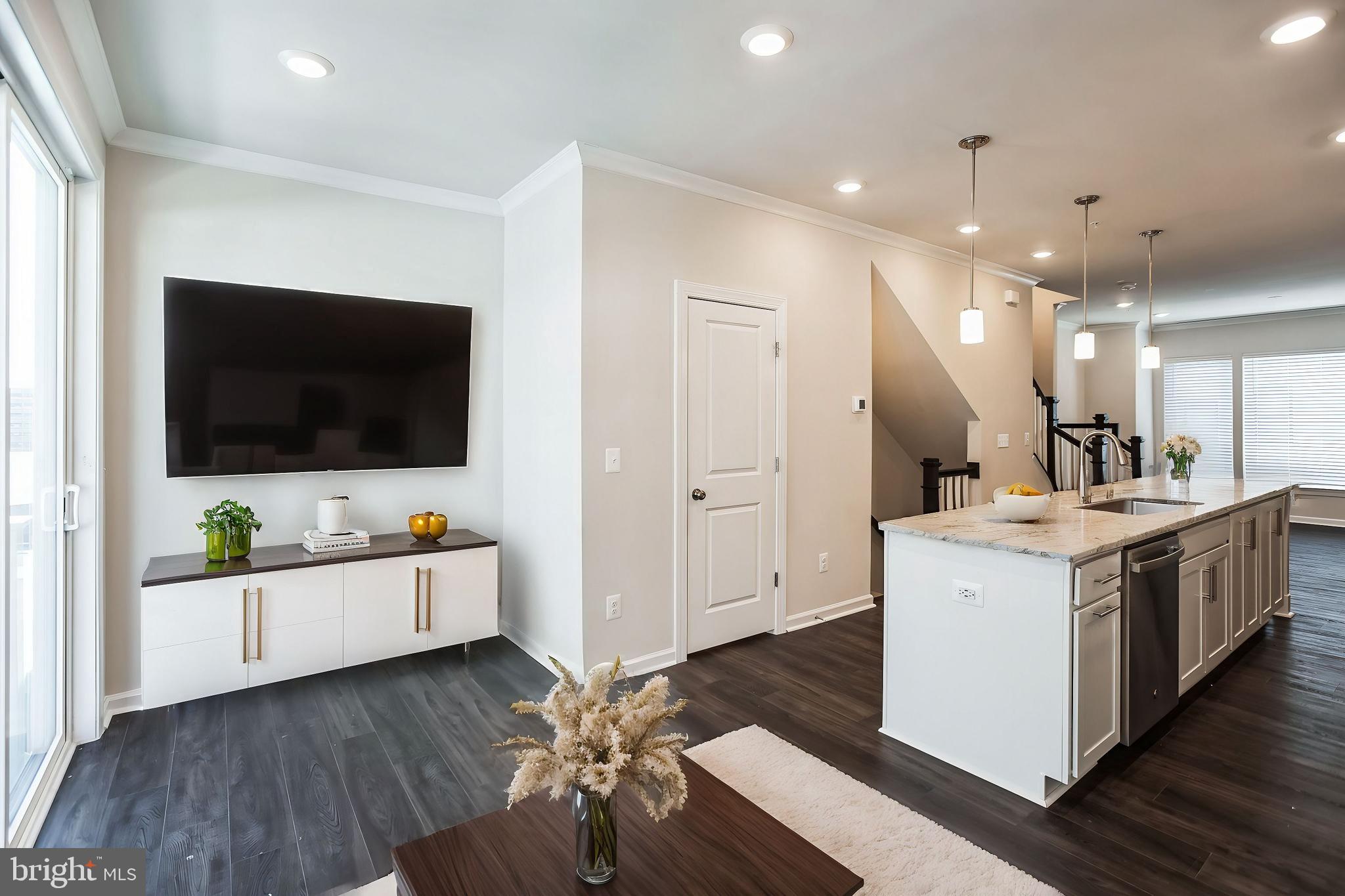 WESTSIDE AT SHADY GROVE - Residential