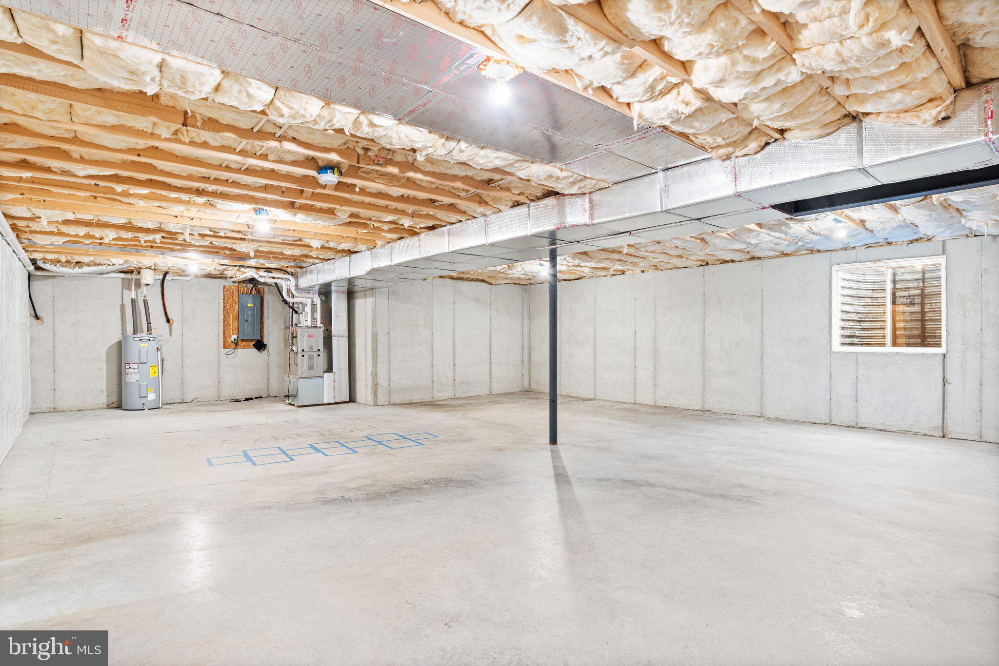 WOODLAND HILLS - Residential