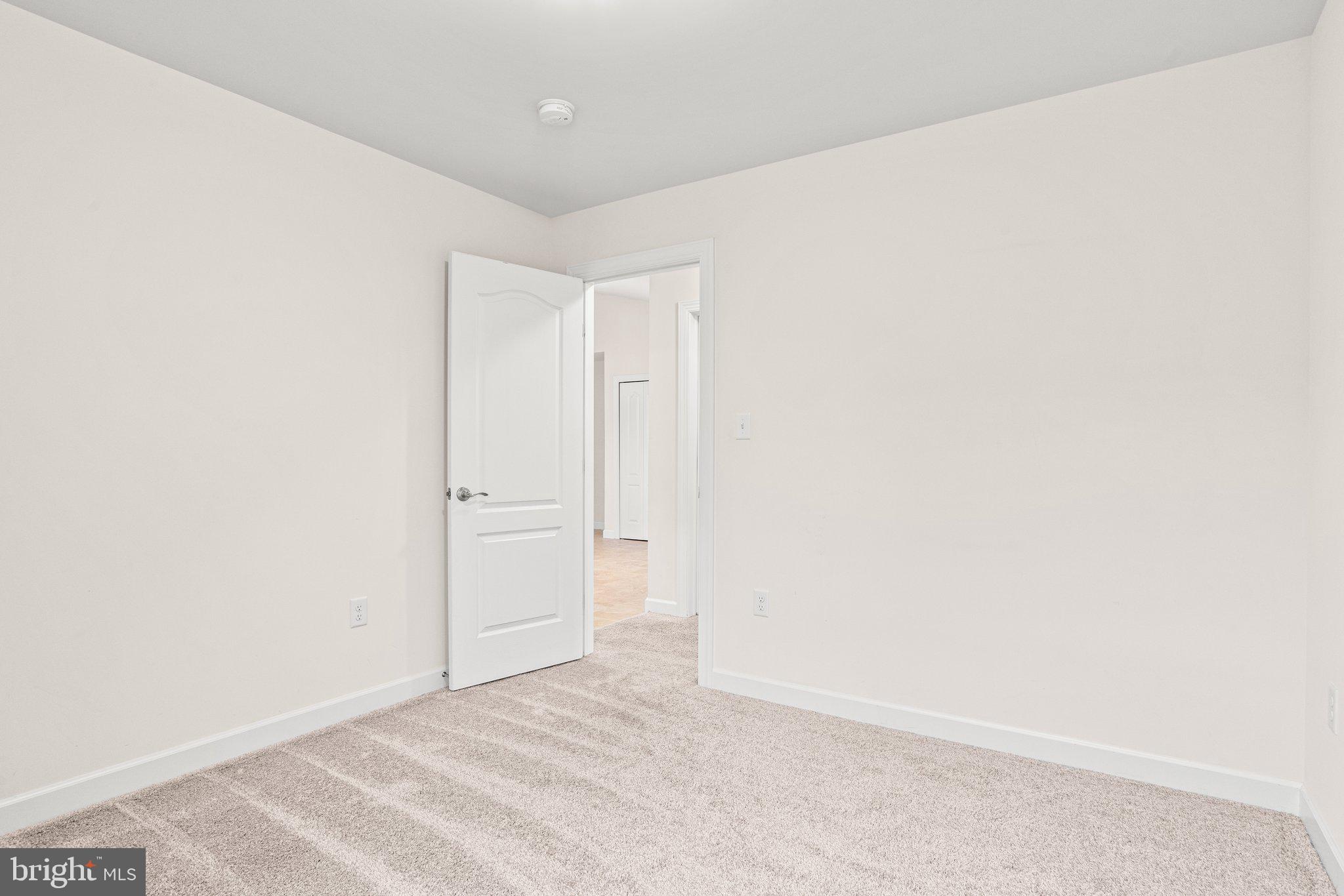 WOODLAND HILLS - Residential