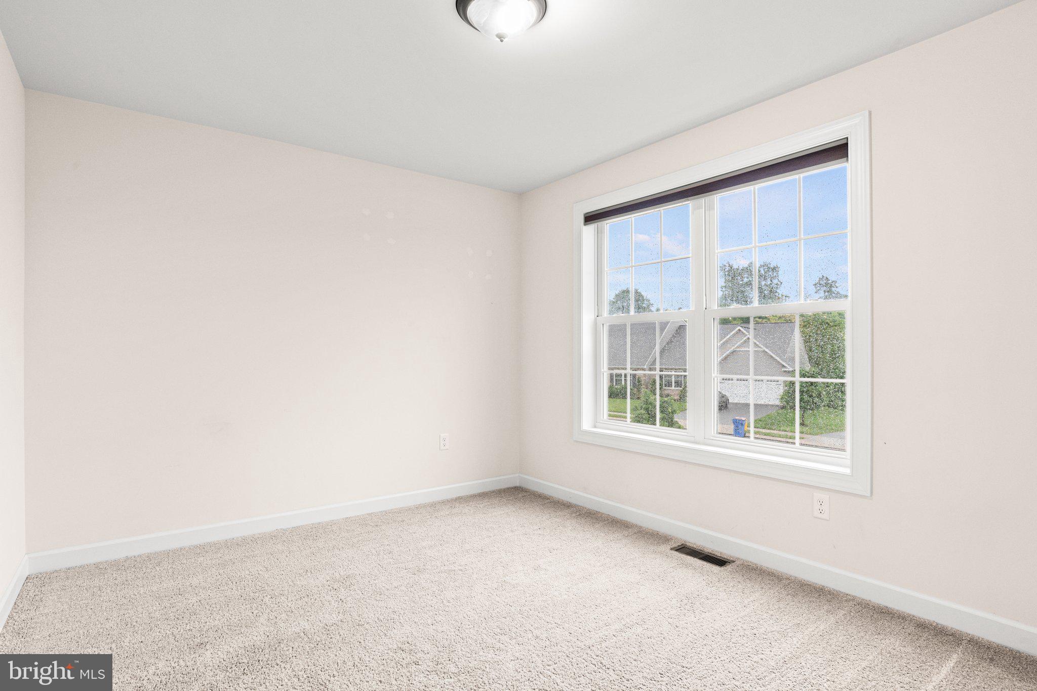 WOODLAND HILLS - Residential