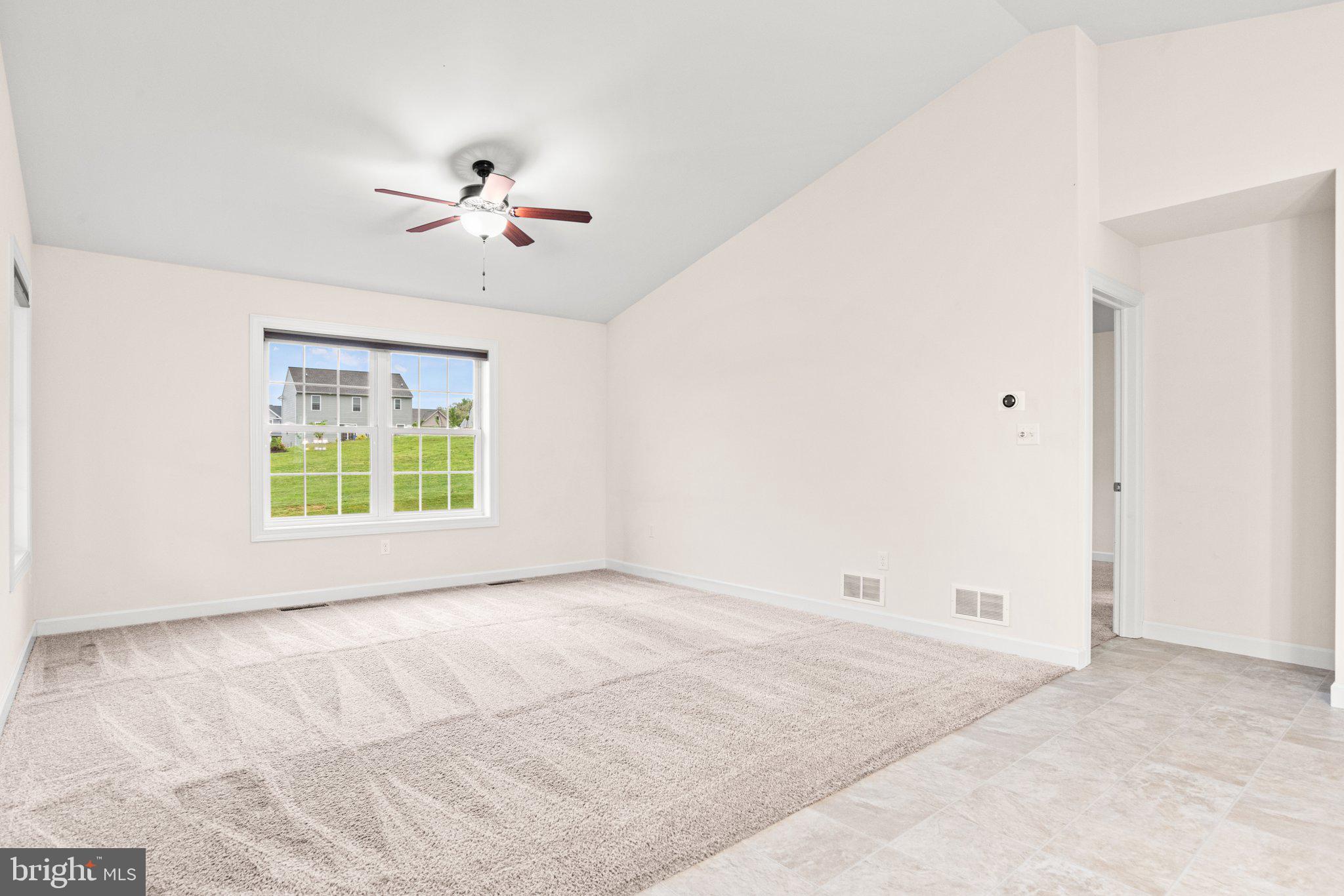 WOODLAND HILLS - Residential