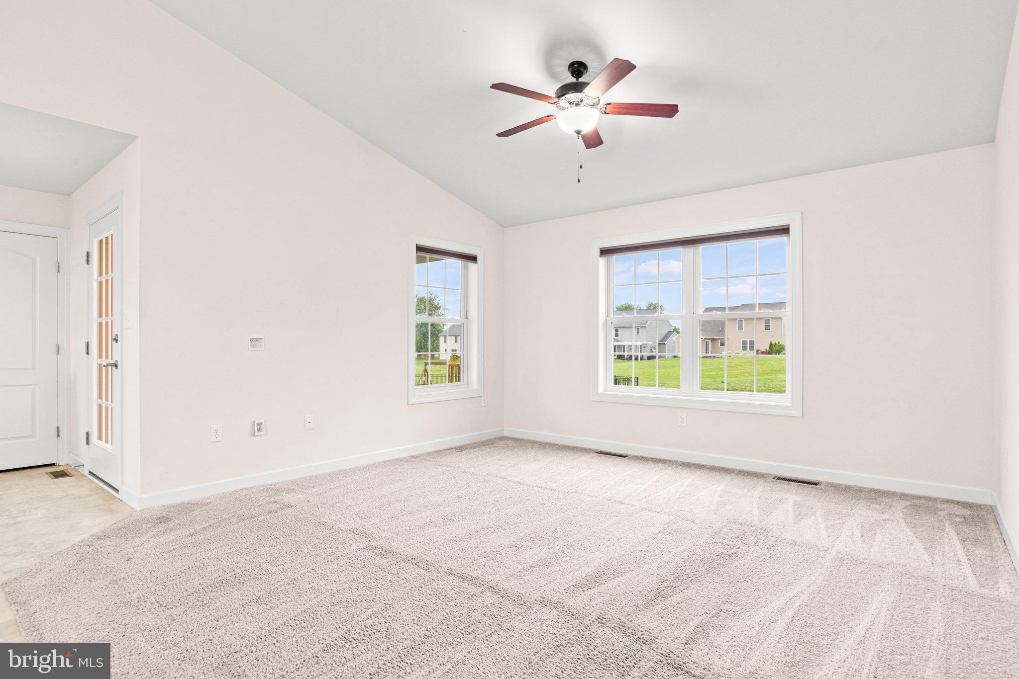 WOODLAND HILLS - Residential