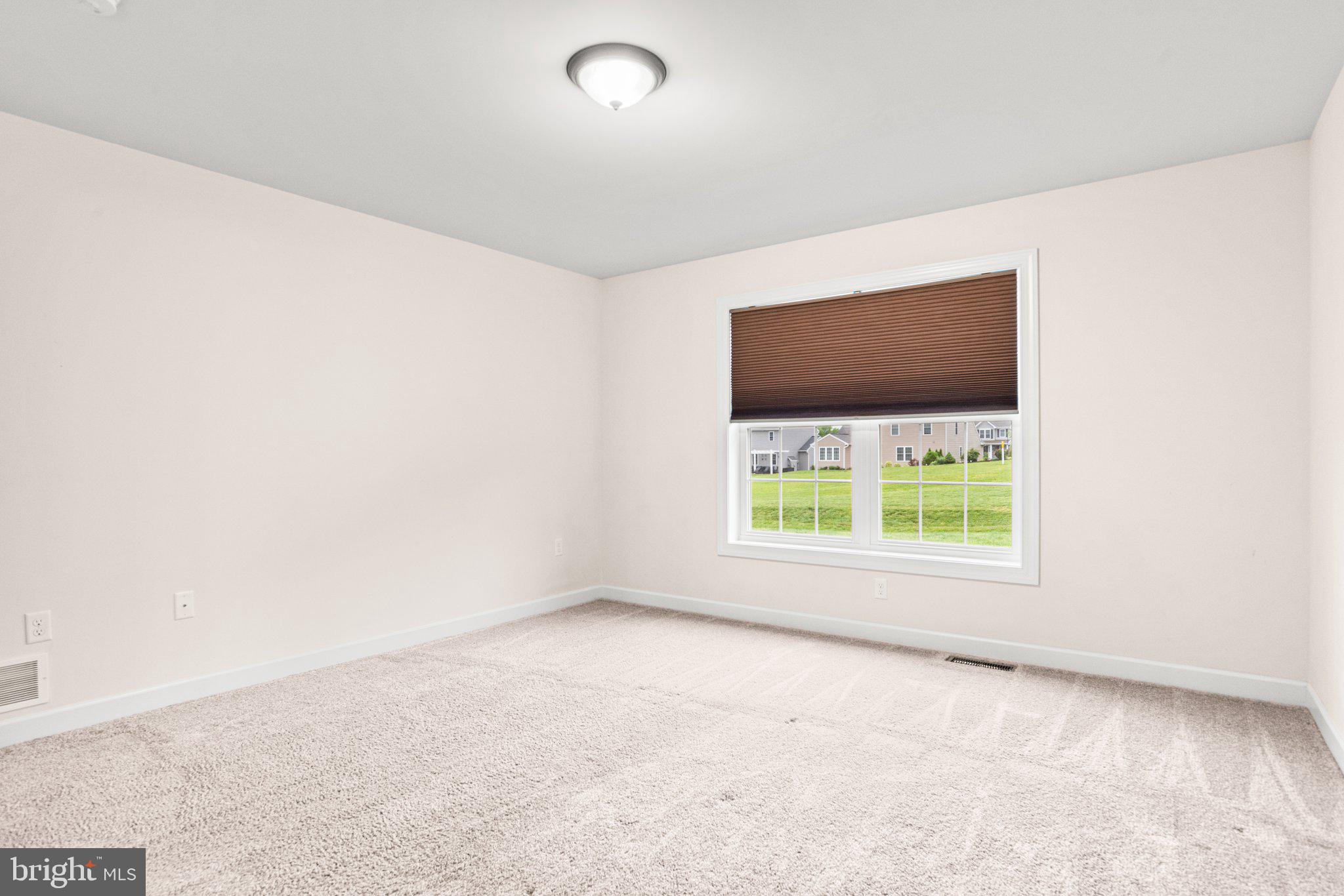 WOODLAND HILLS - Residential