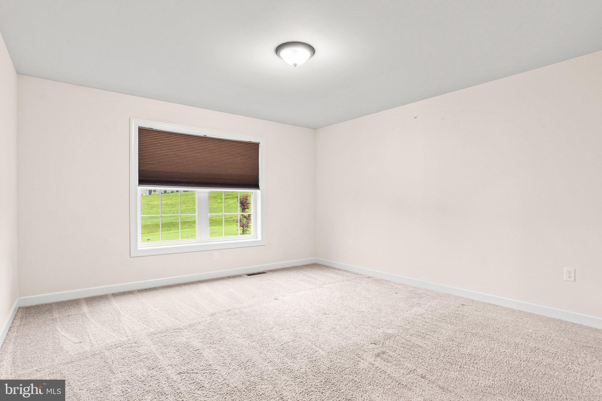 WOODLAND HILLS - Residential