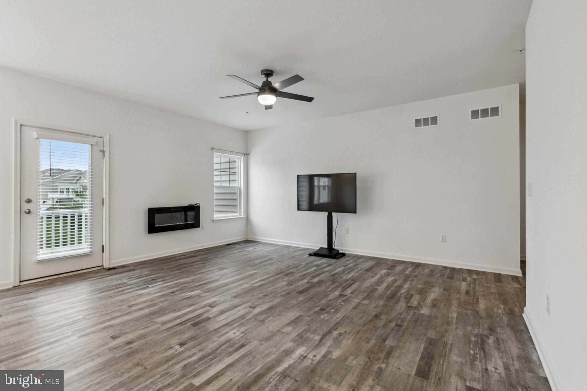 RIVERBEND - Residential