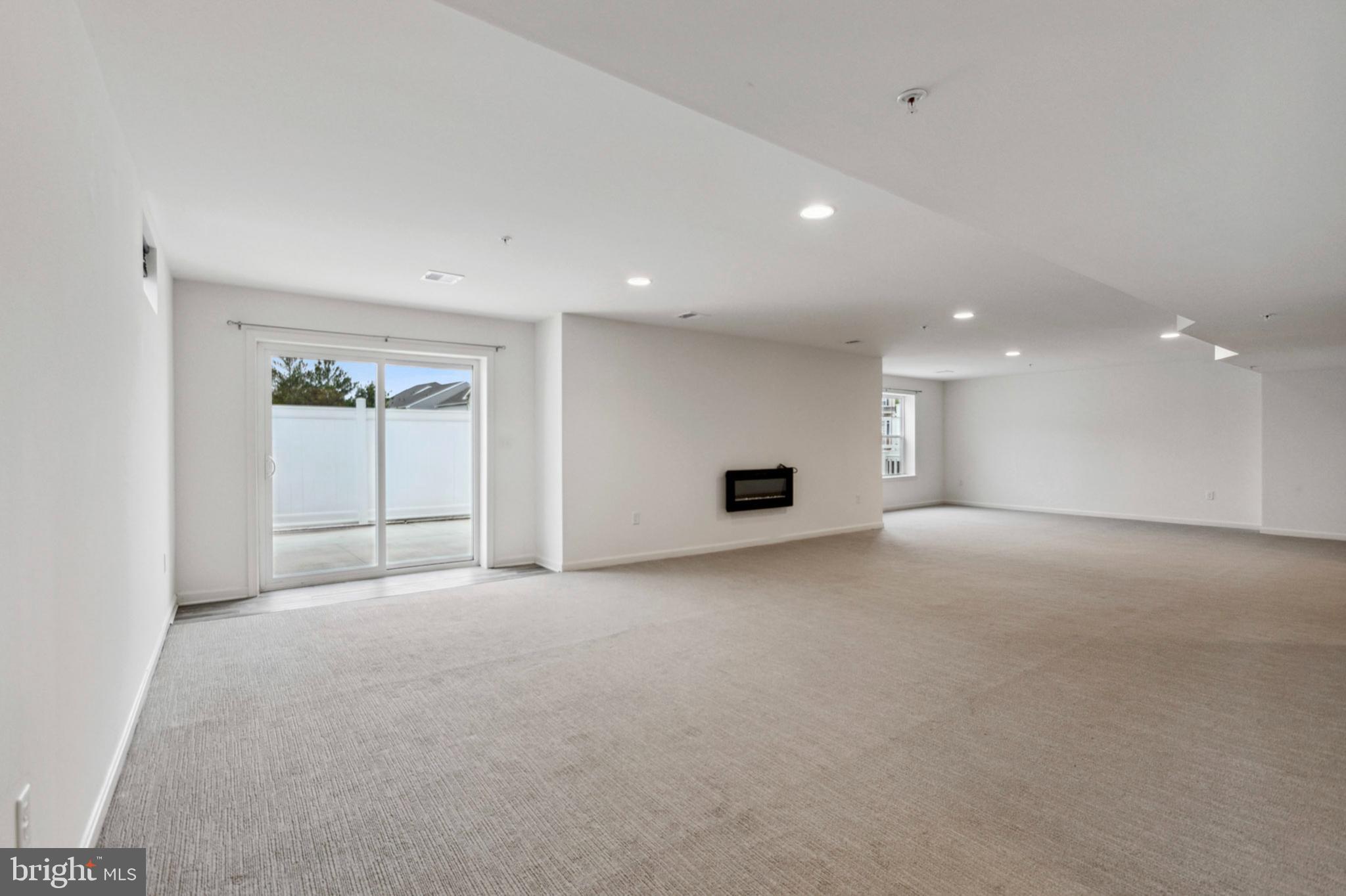 RIVERBEND - Residential