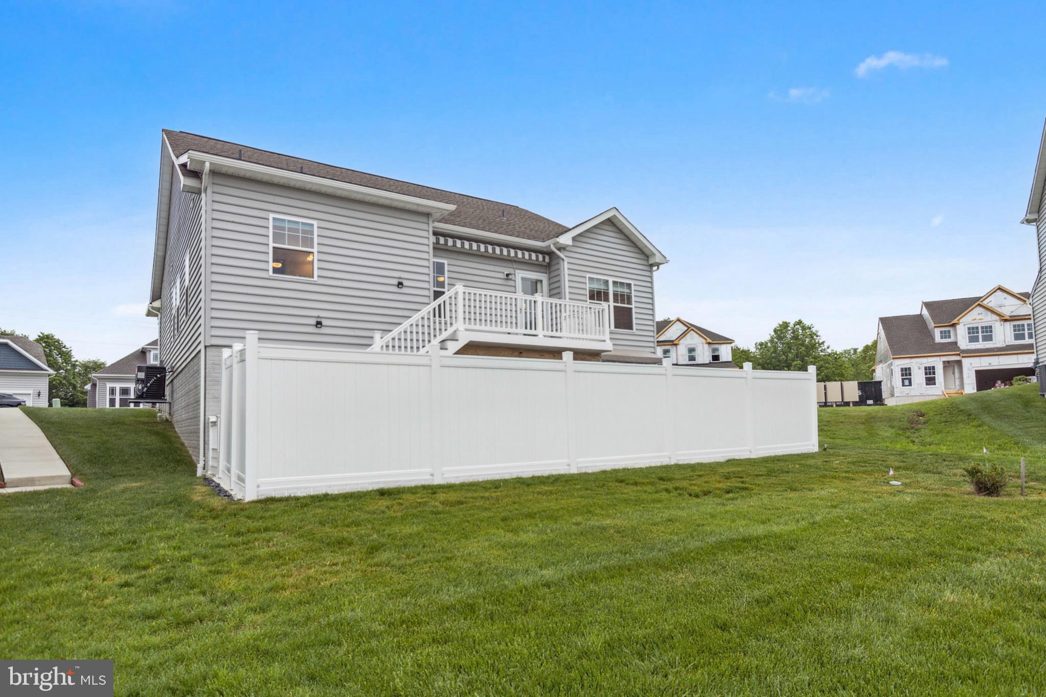 RIVERBEND - Residential