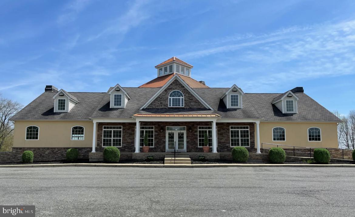 RIVERBEND - Residential