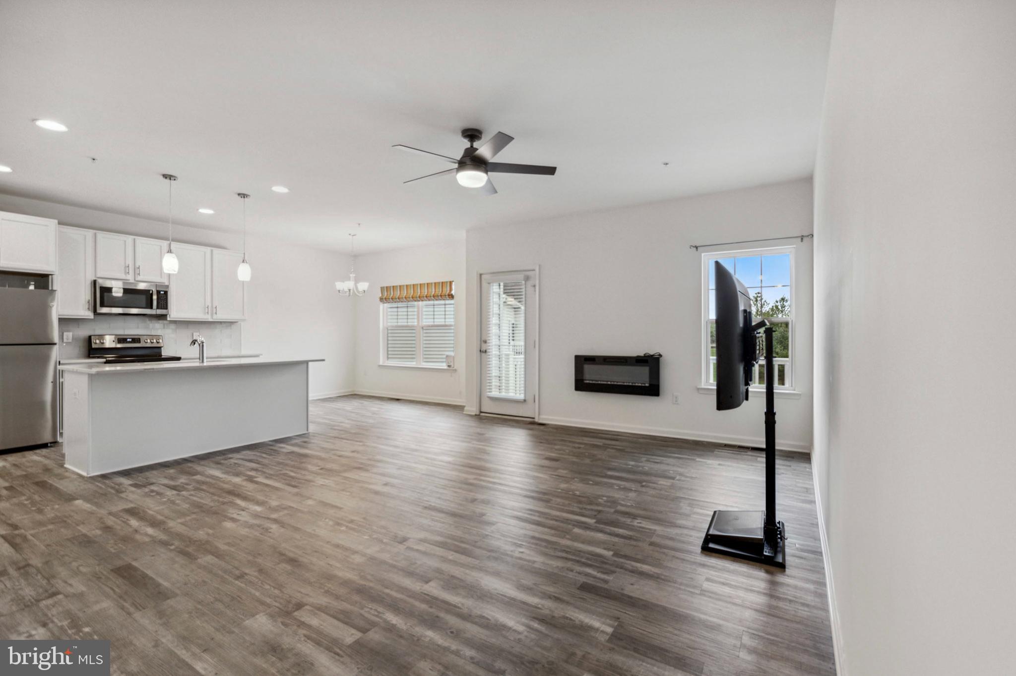 RIVERBEND - Residential