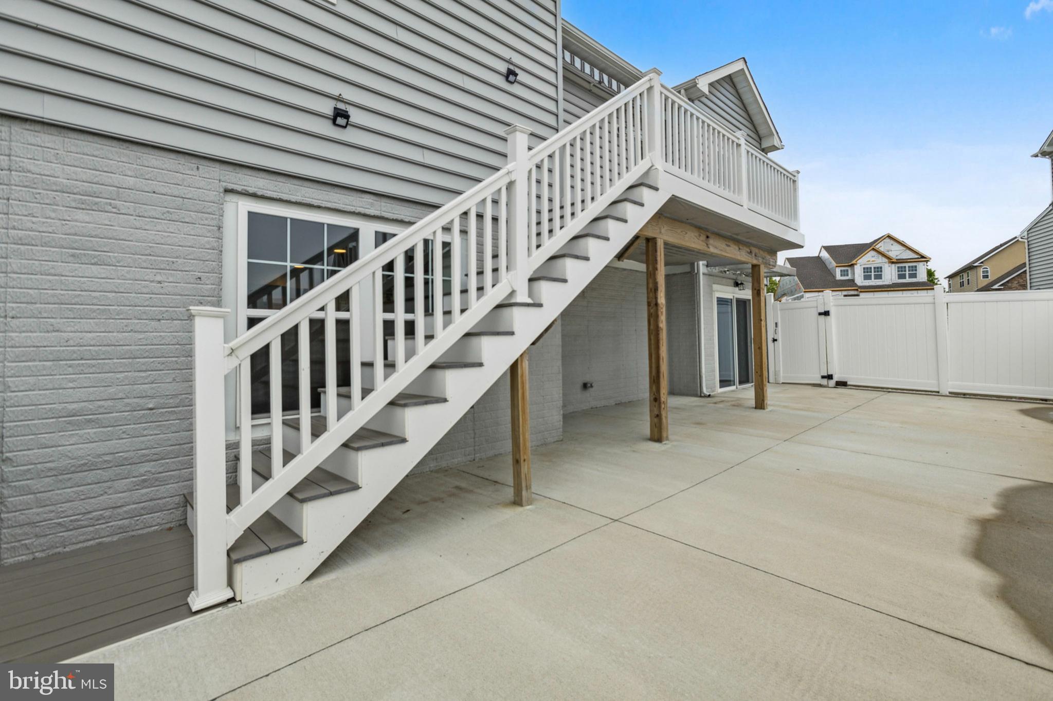 RIVERBEND - Residential