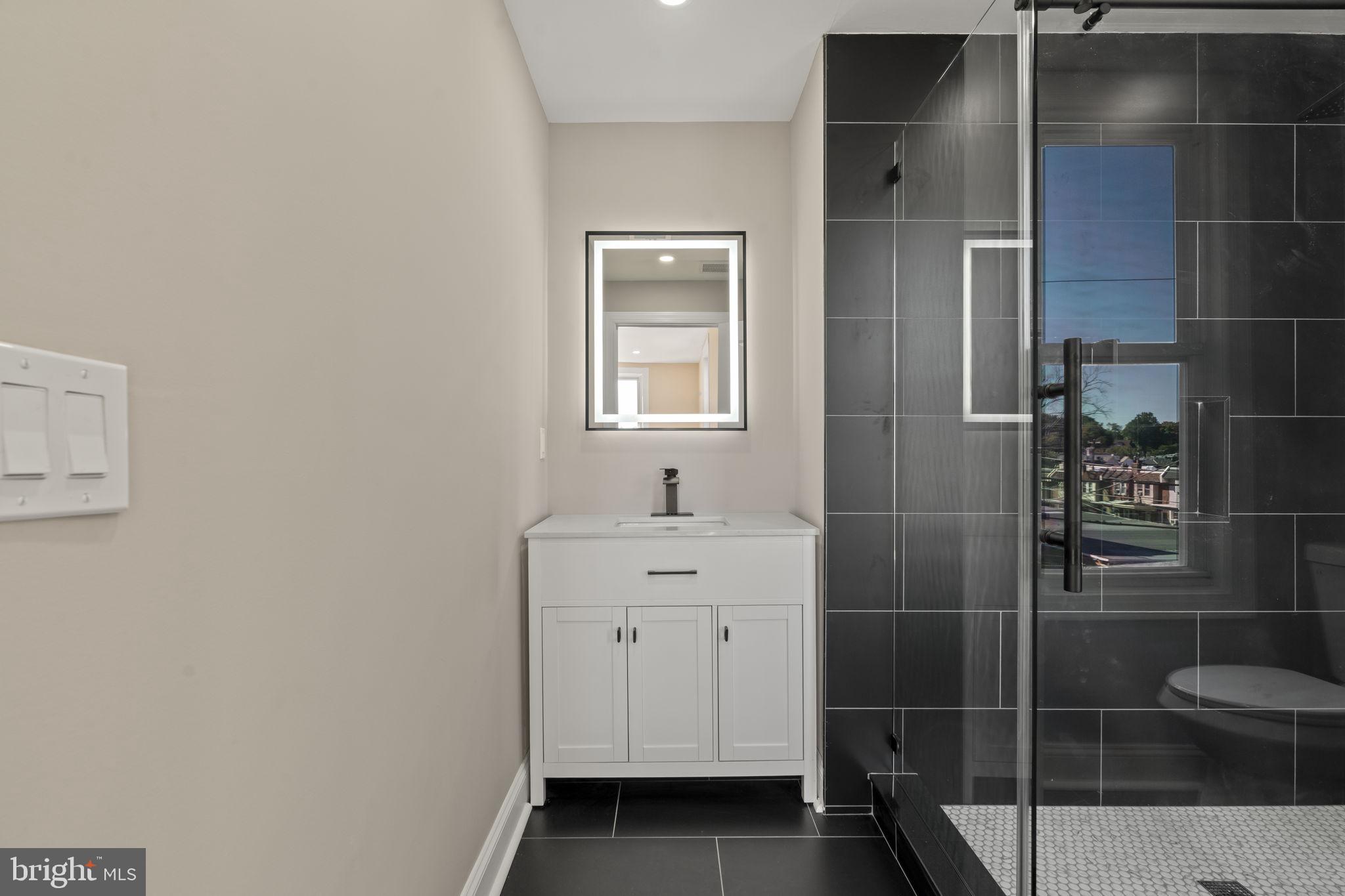 FRANKFORD - Residential