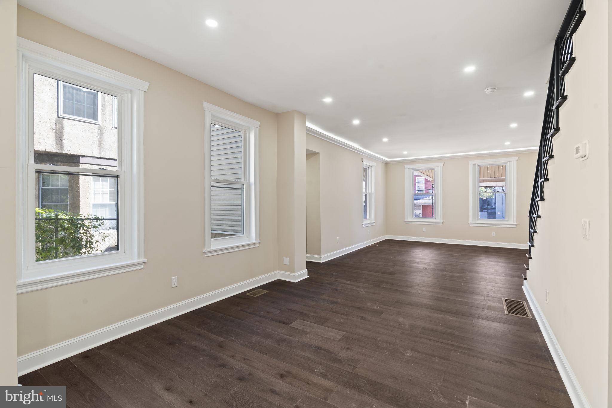 FRANKFORD - Residential