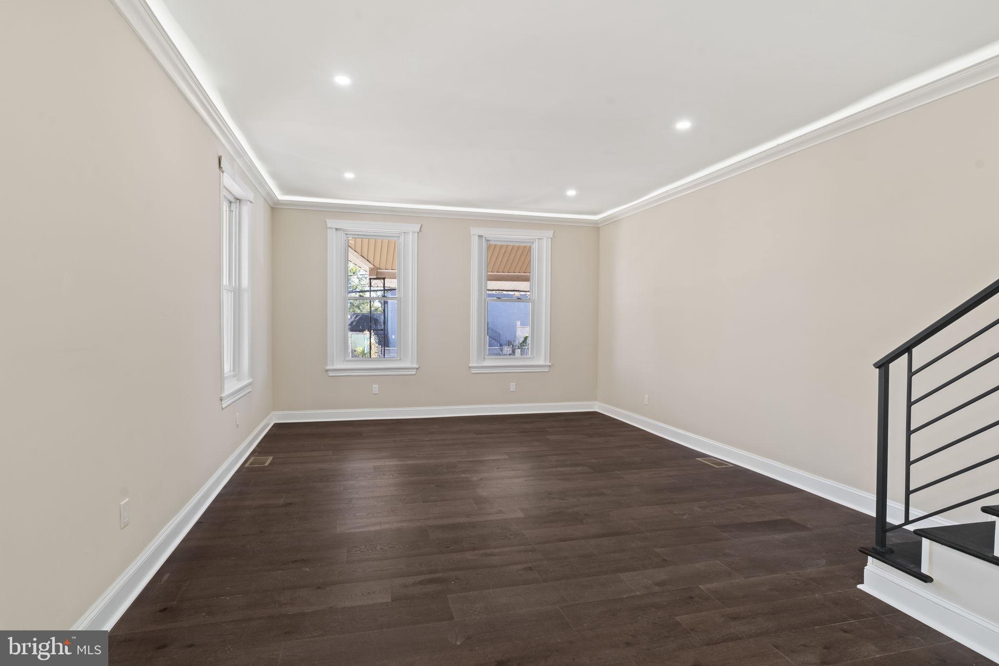 FRANKFORD - Residential