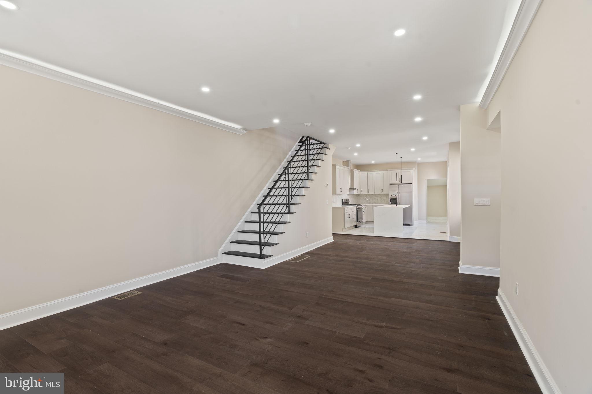 FRANKFORD - Residential