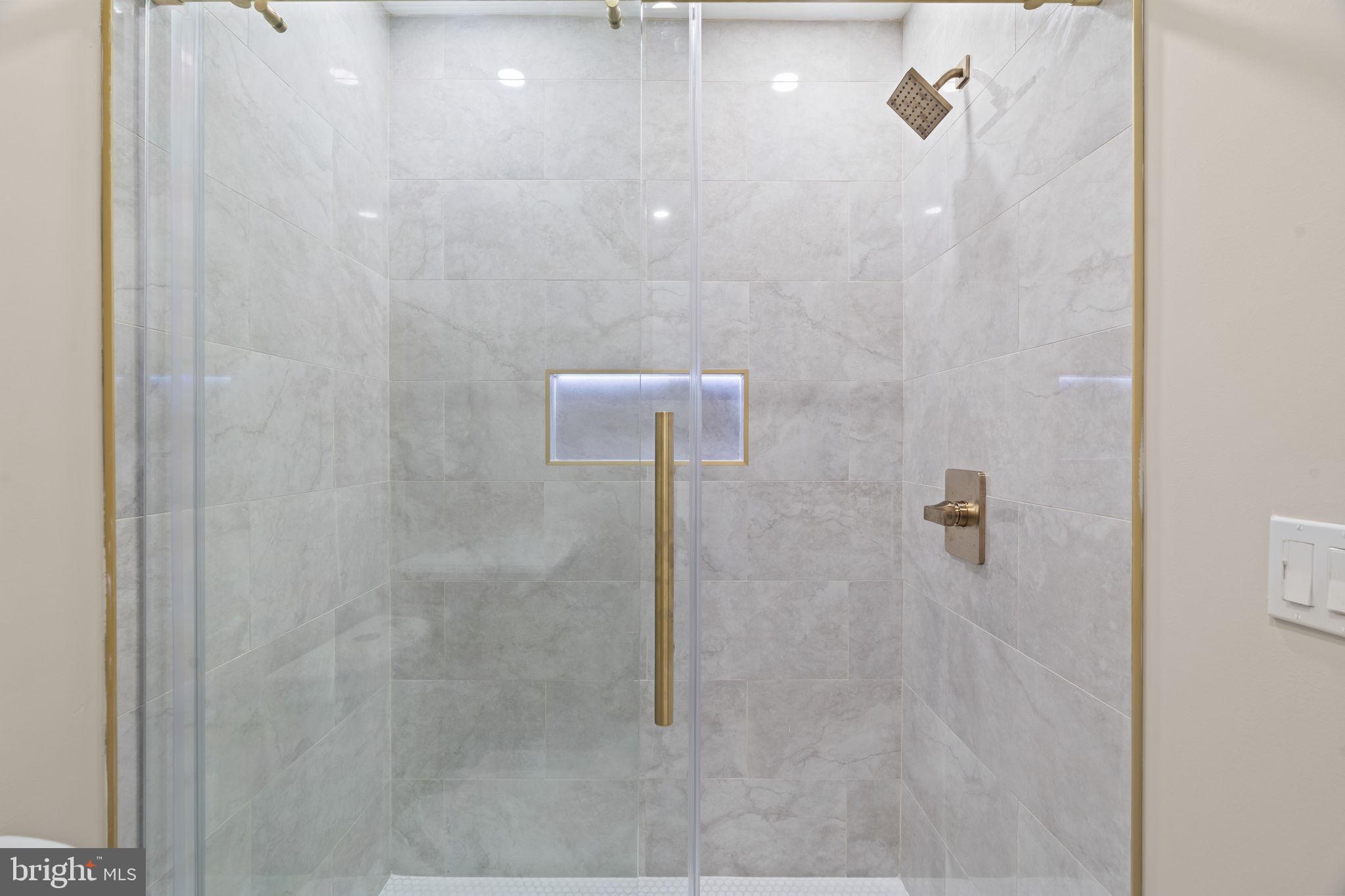 FRANKFORD - Residential