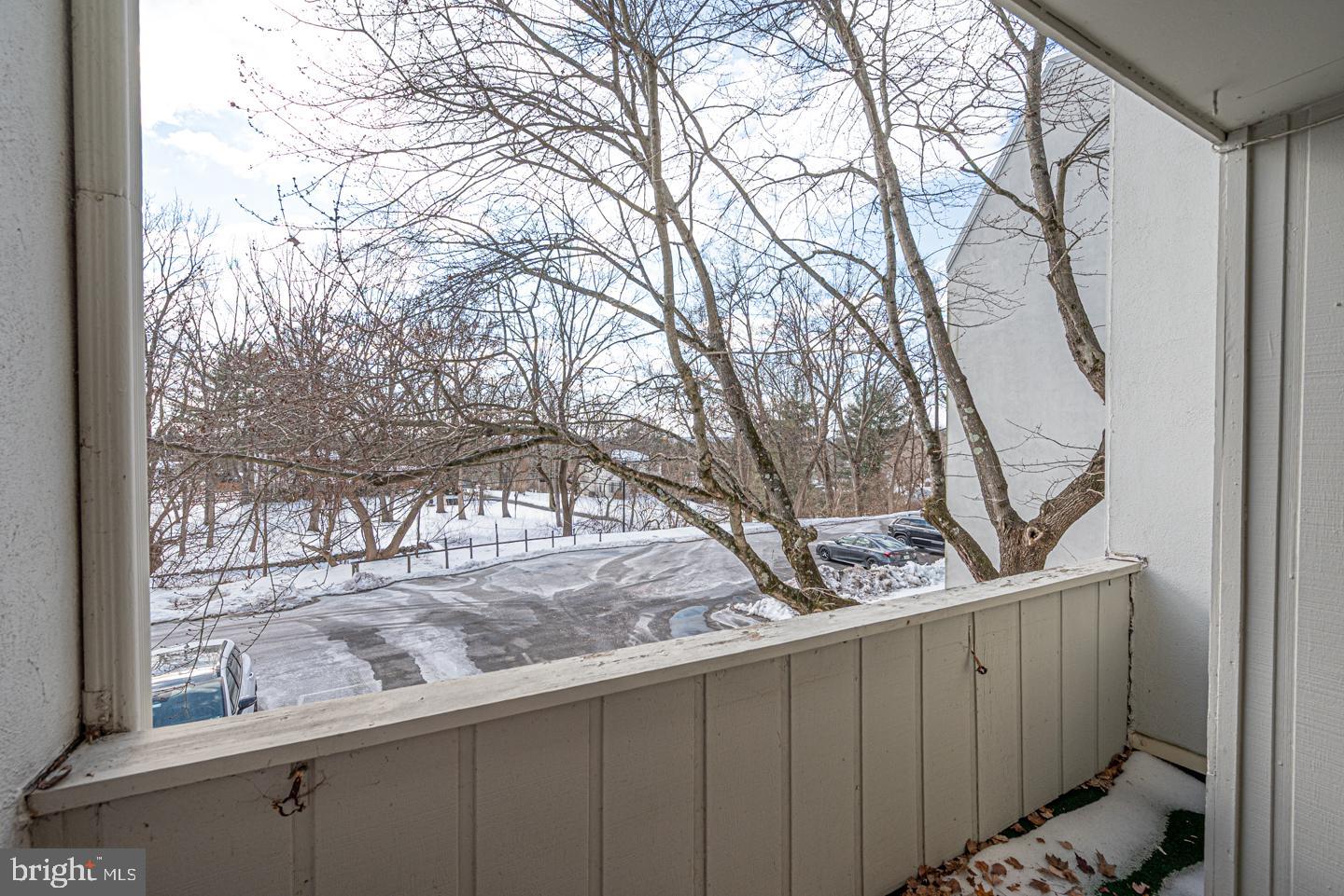 SUMMIT HOUSE - Residential