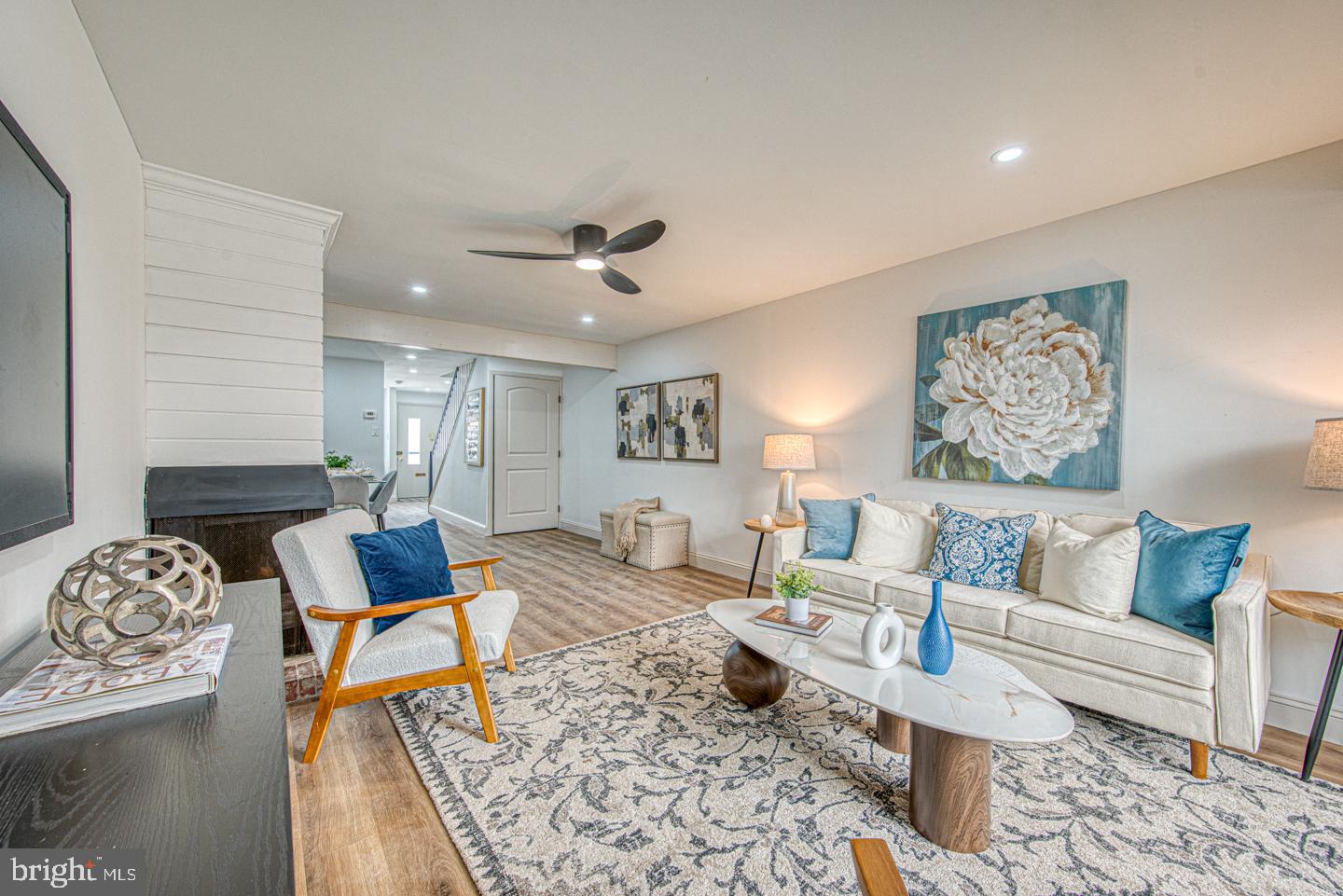 SUMMIT HOUSE - Residential