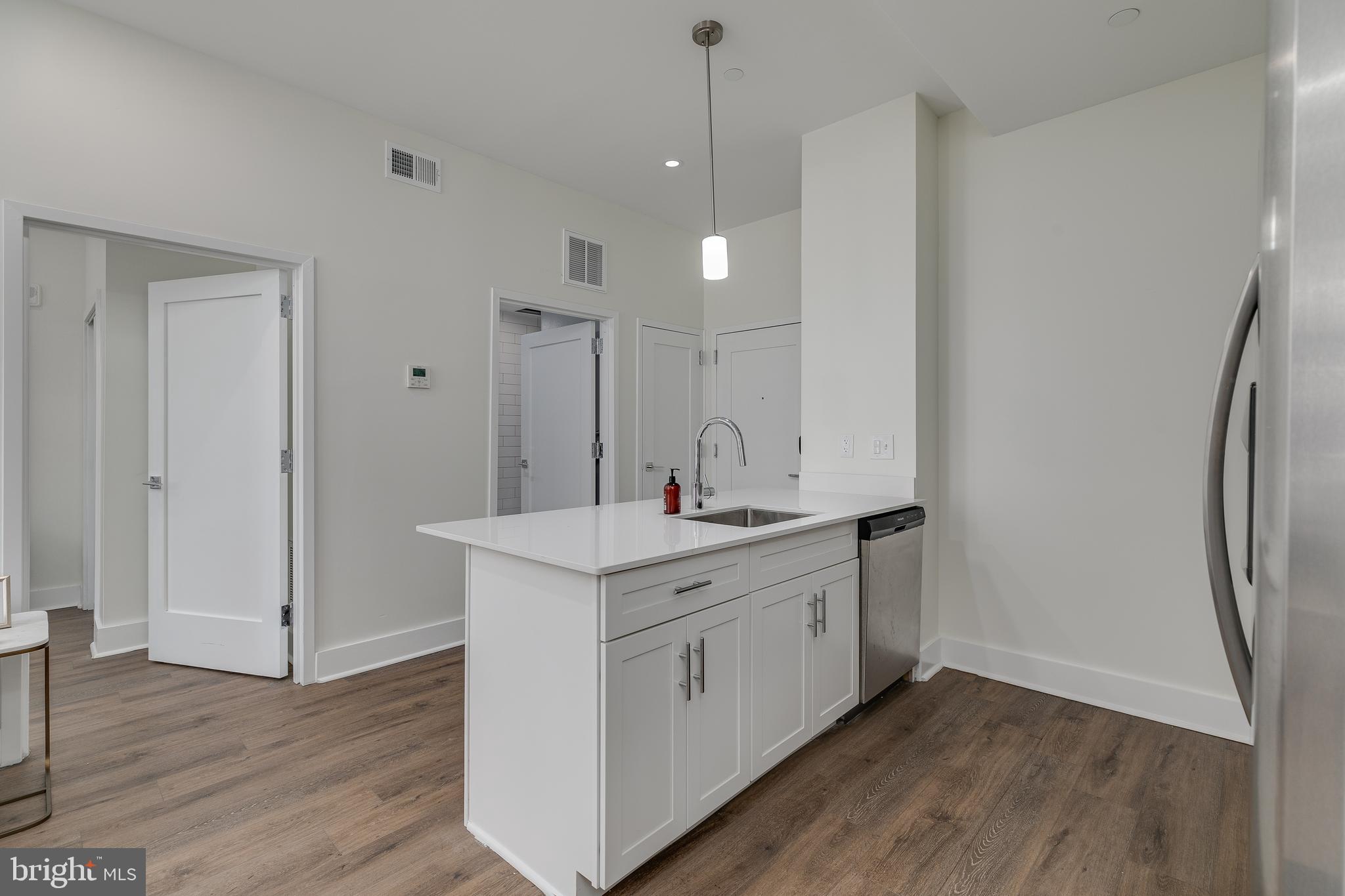 SOCIETY HILL - Residential Lease