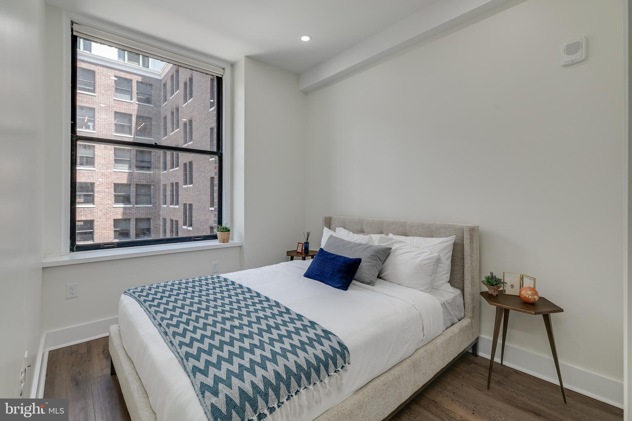 SOCIETY HILL - Residential Lease