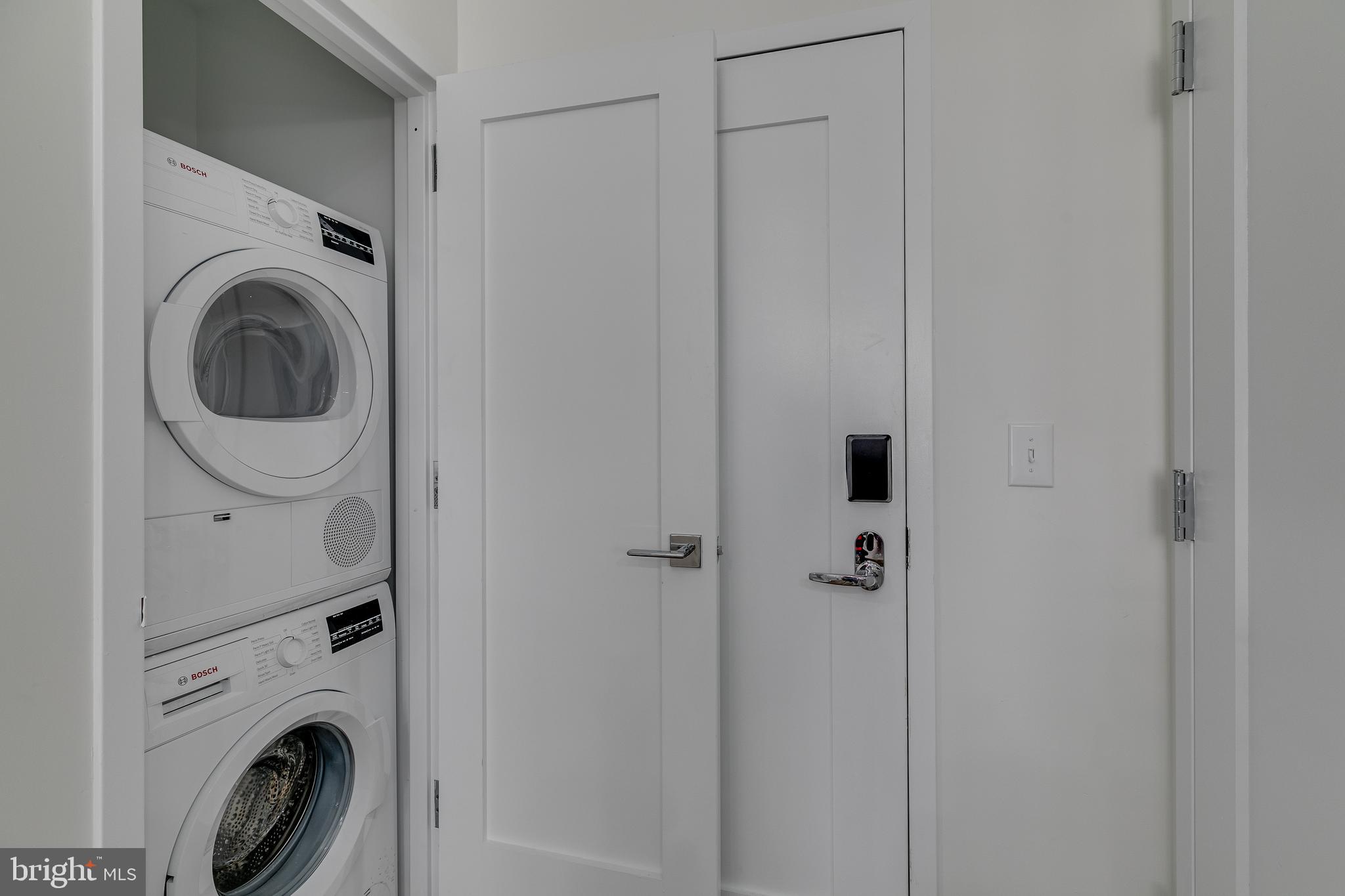 SOCIETY HILL - Residential Lease