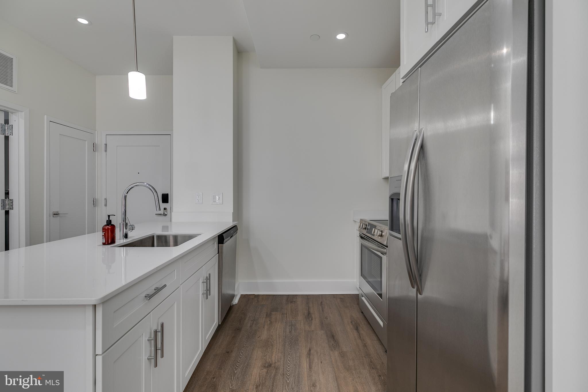 SOCIETY HILL - Residential Lease