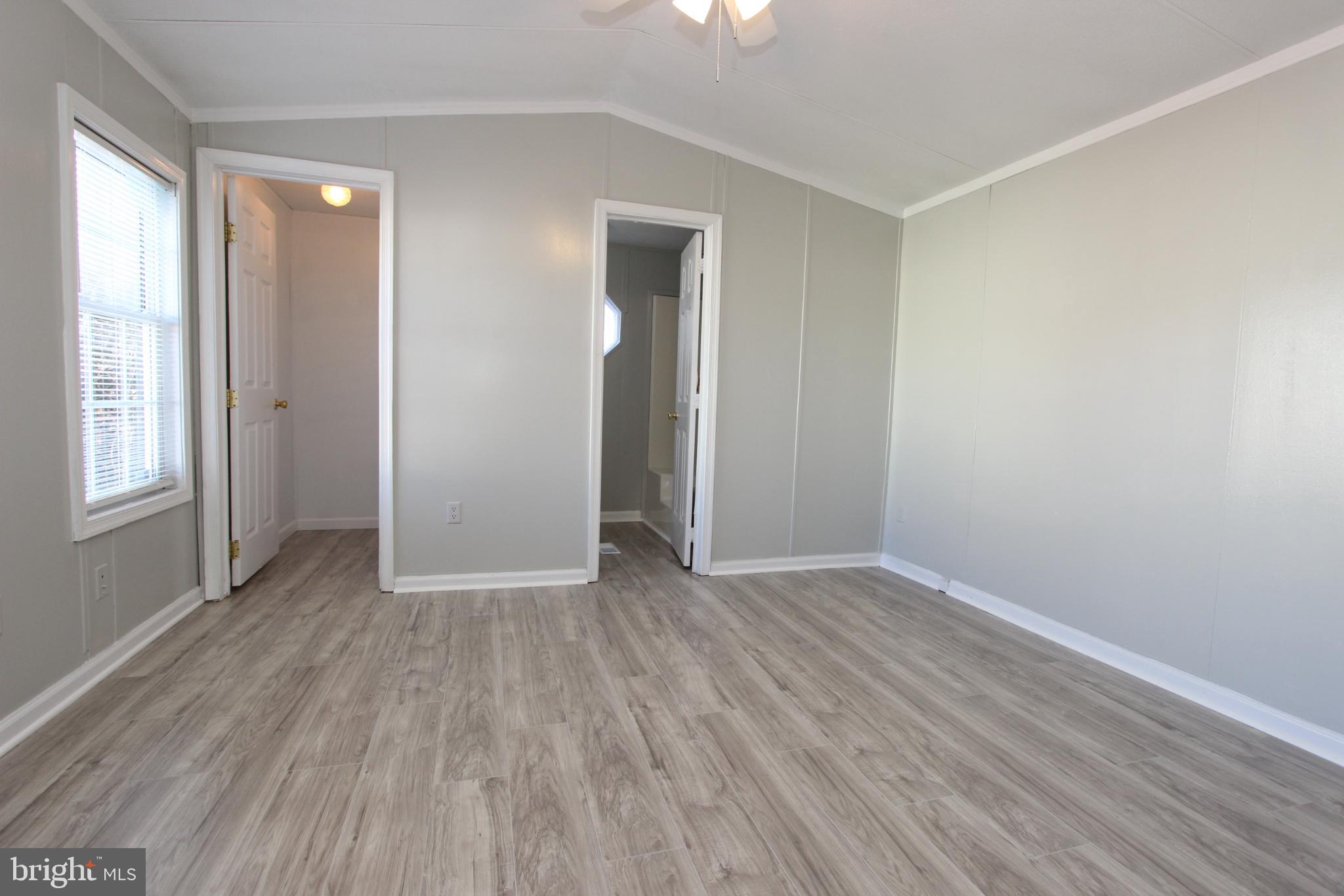 FOXWOOD VILLAGE - Residential