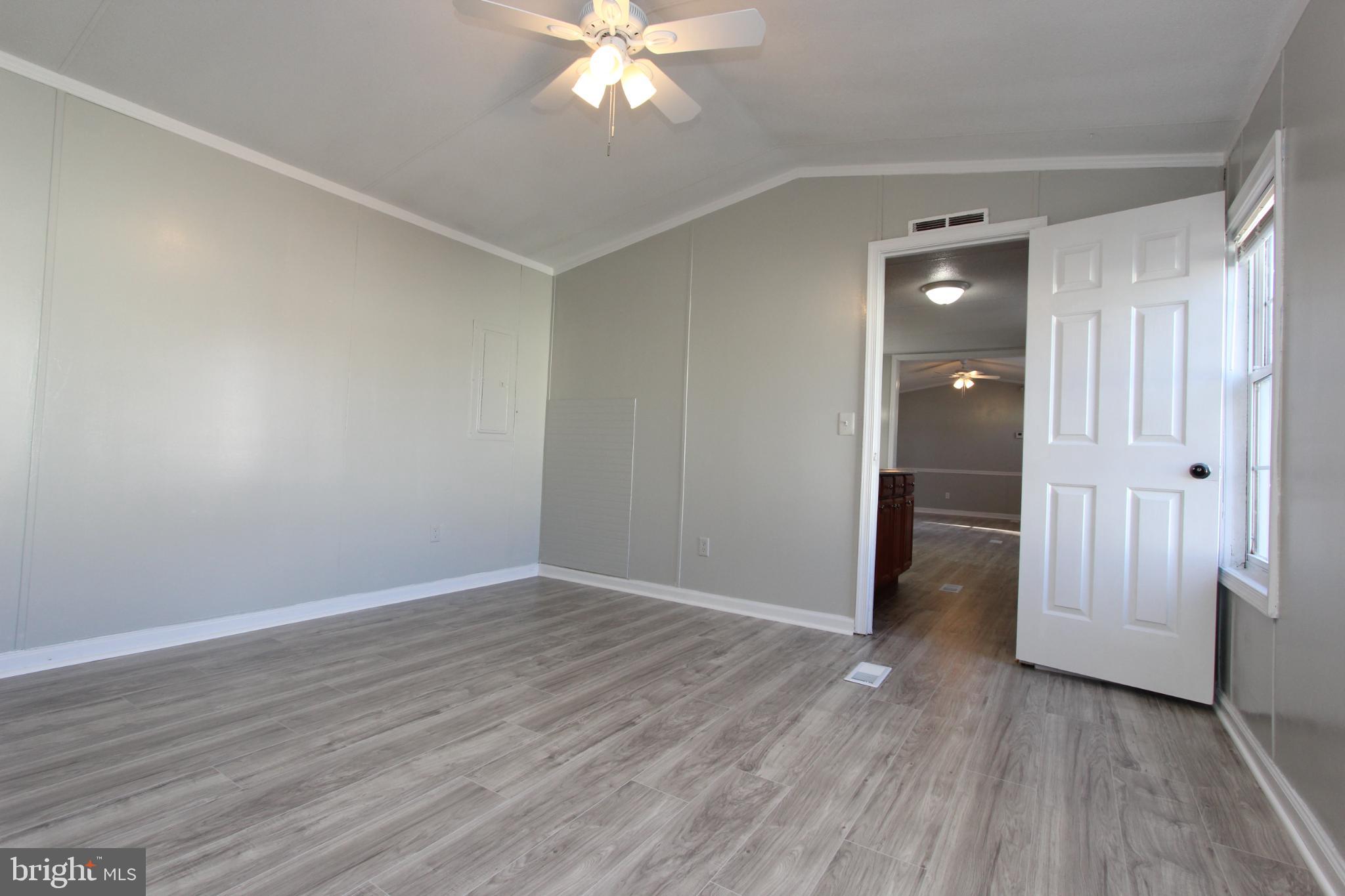 FOXWOOD VILLAGE - Residential