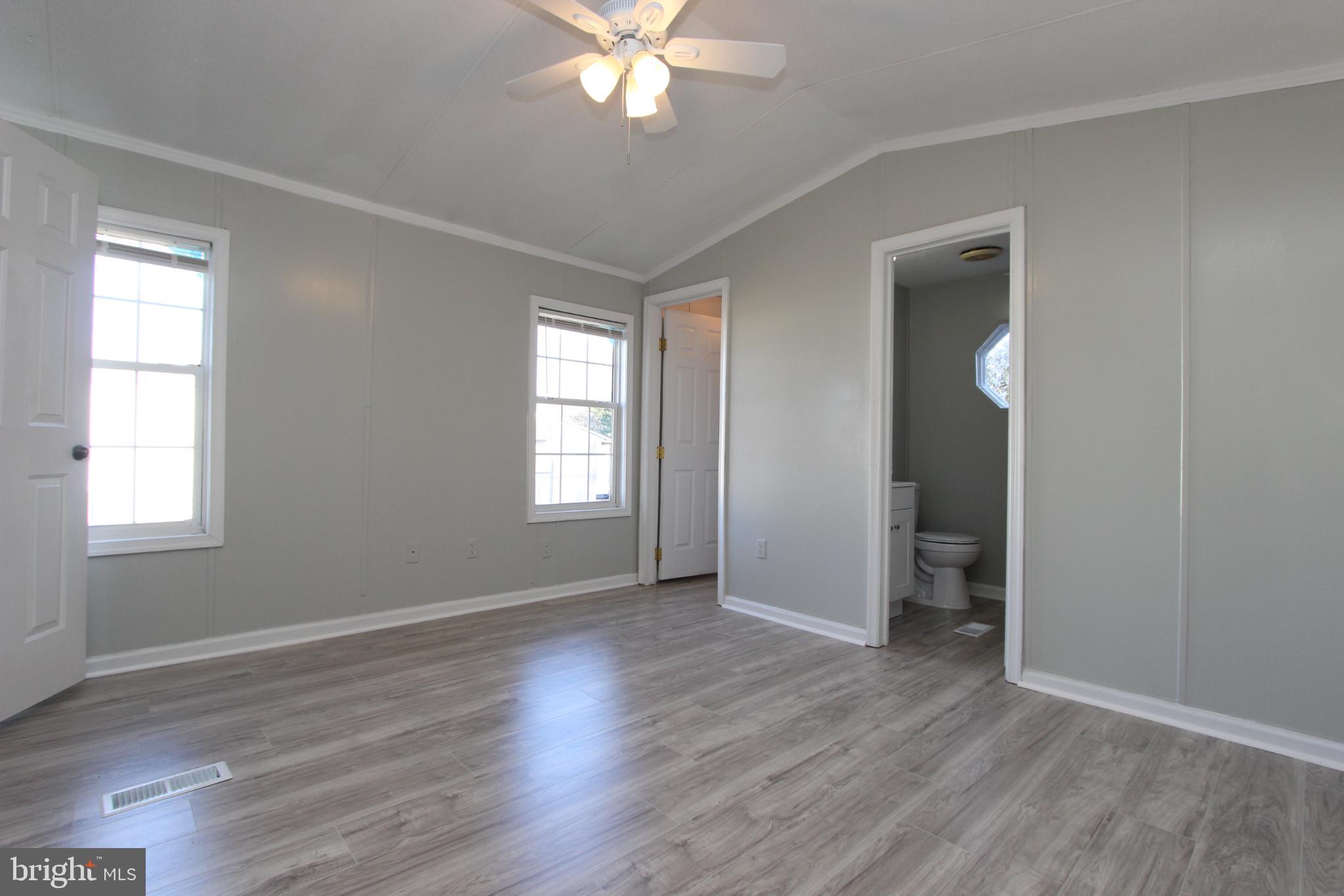 FOXWOOD VILLAGE - Residential