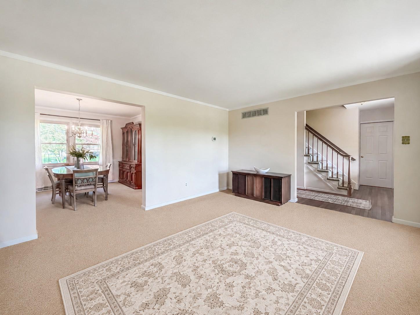 129 SOUTH DRIVE
