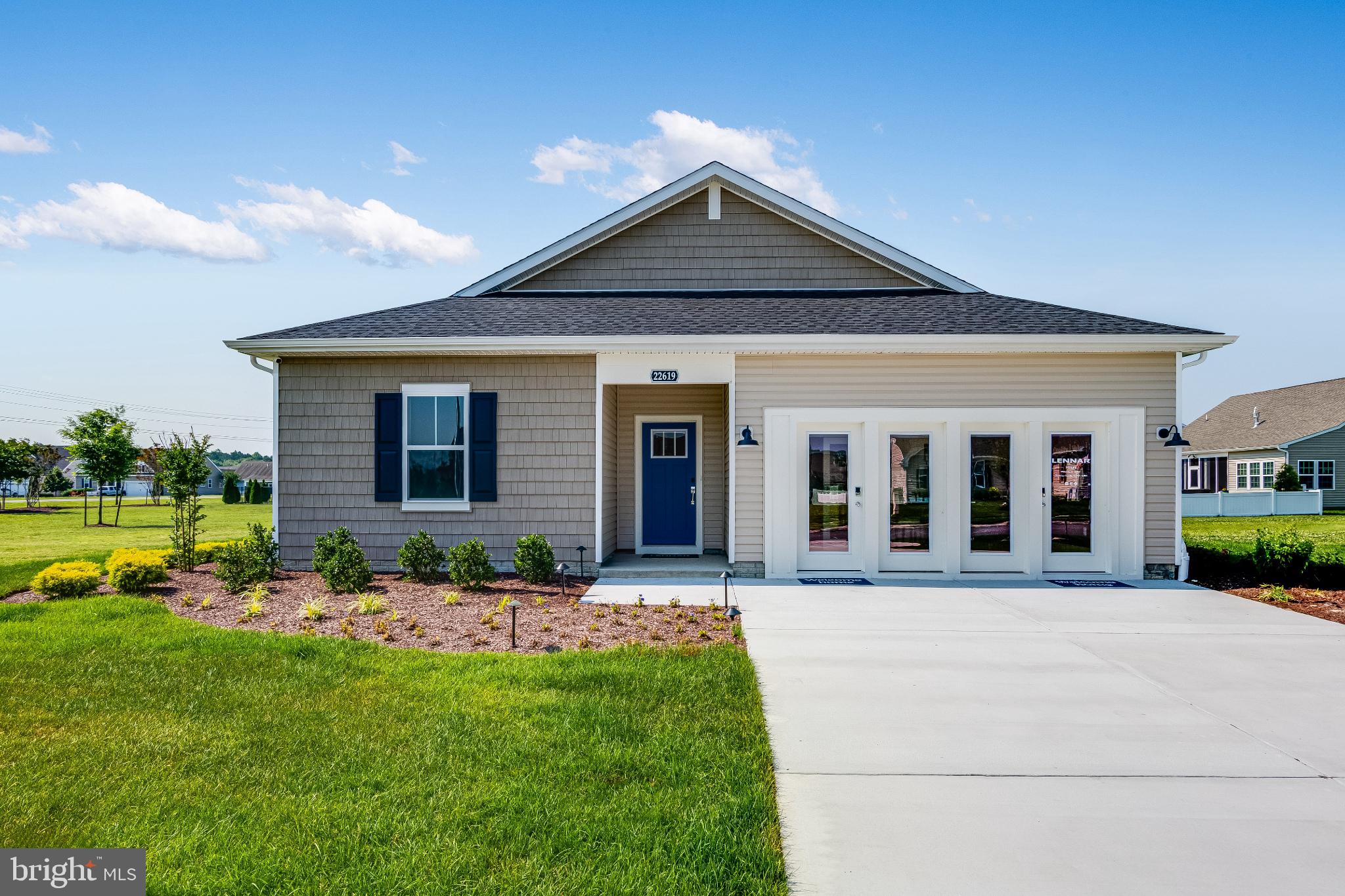 28184 KINGSBURY LANE
