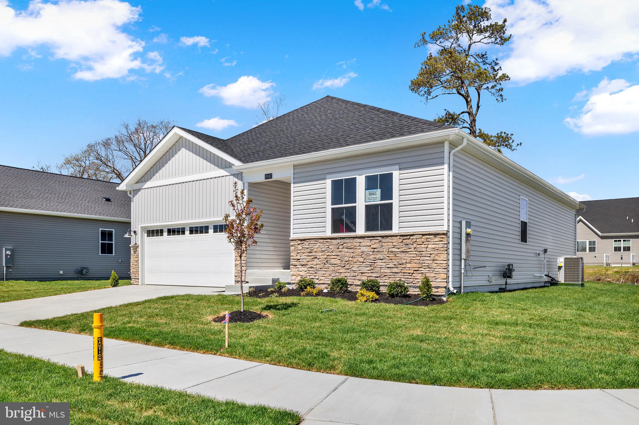 28184 KINGSBURY LANE