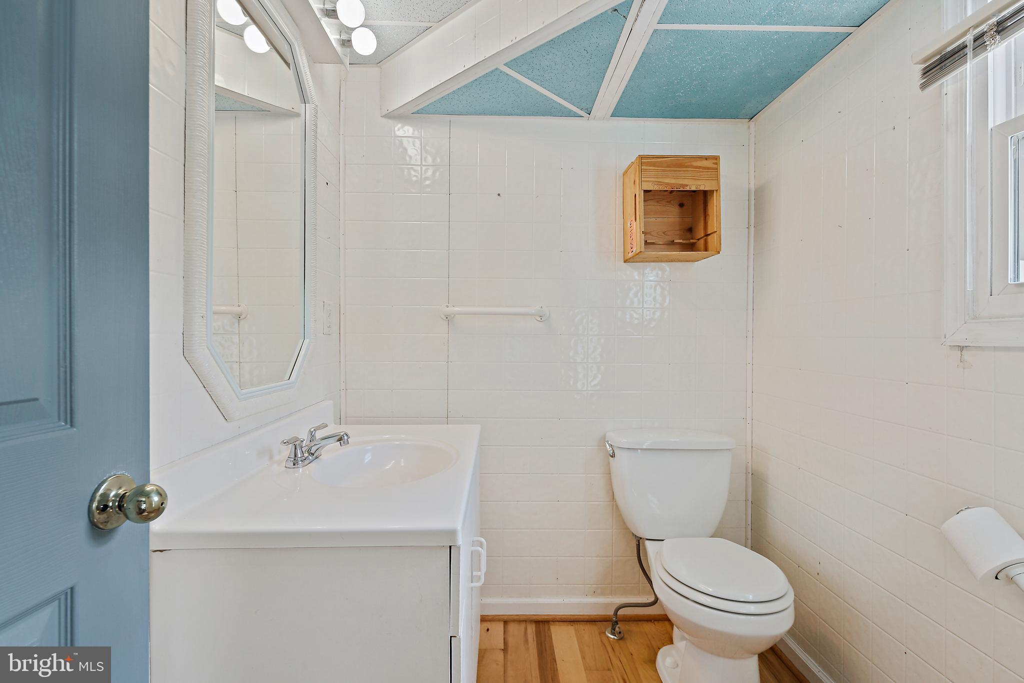 WINDSOR  MILL - Residential