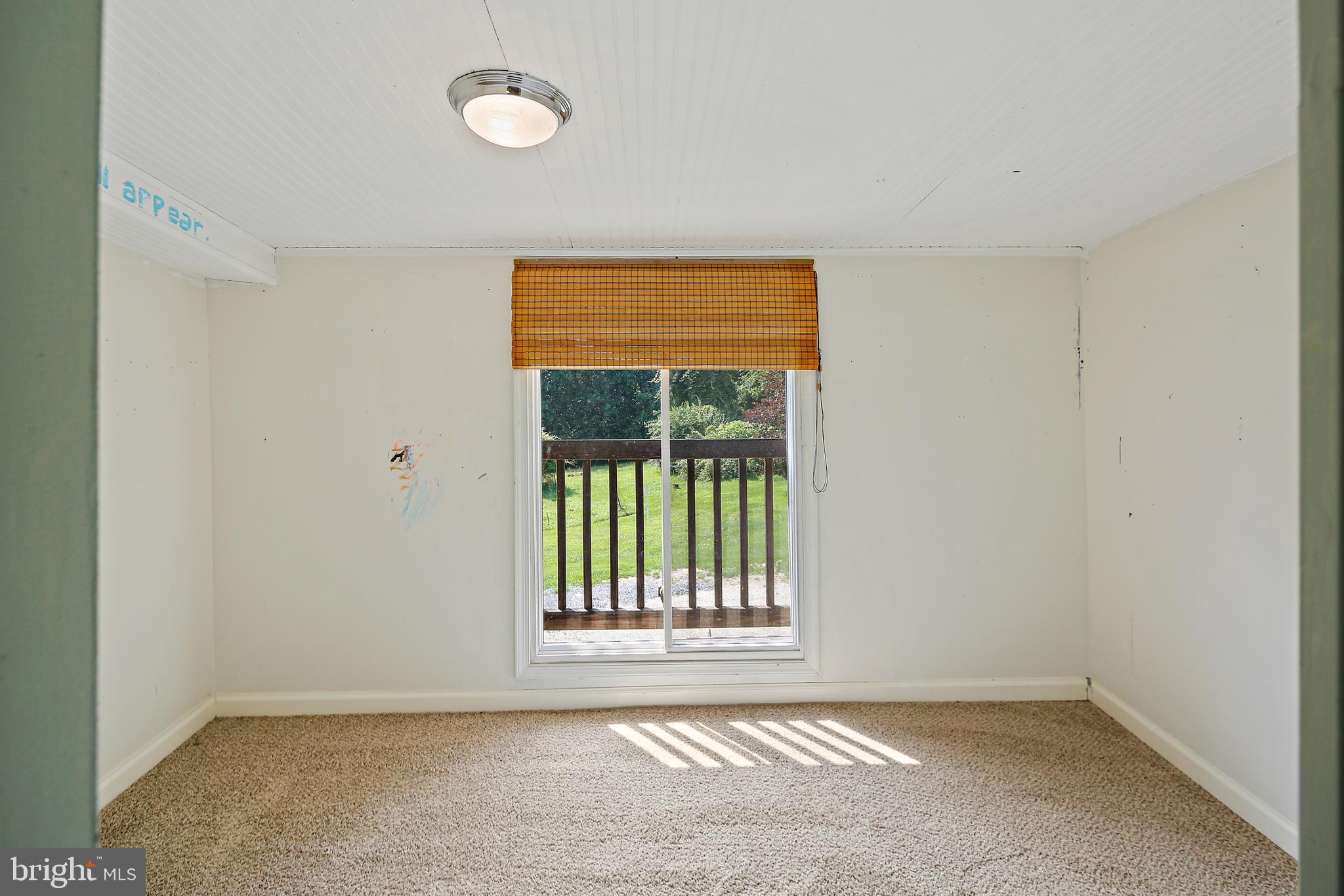 WINDSOR  MILL - Residential