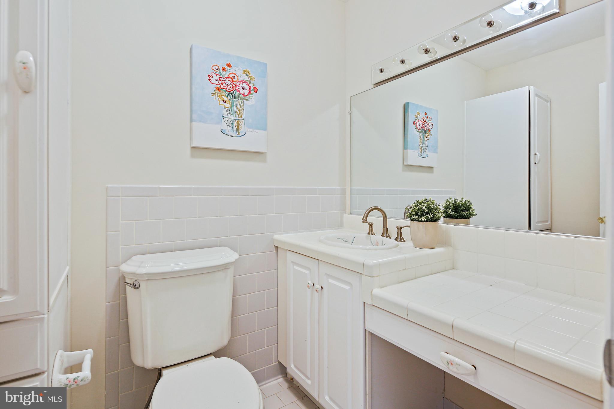 WINDSOR  MILL - Residential