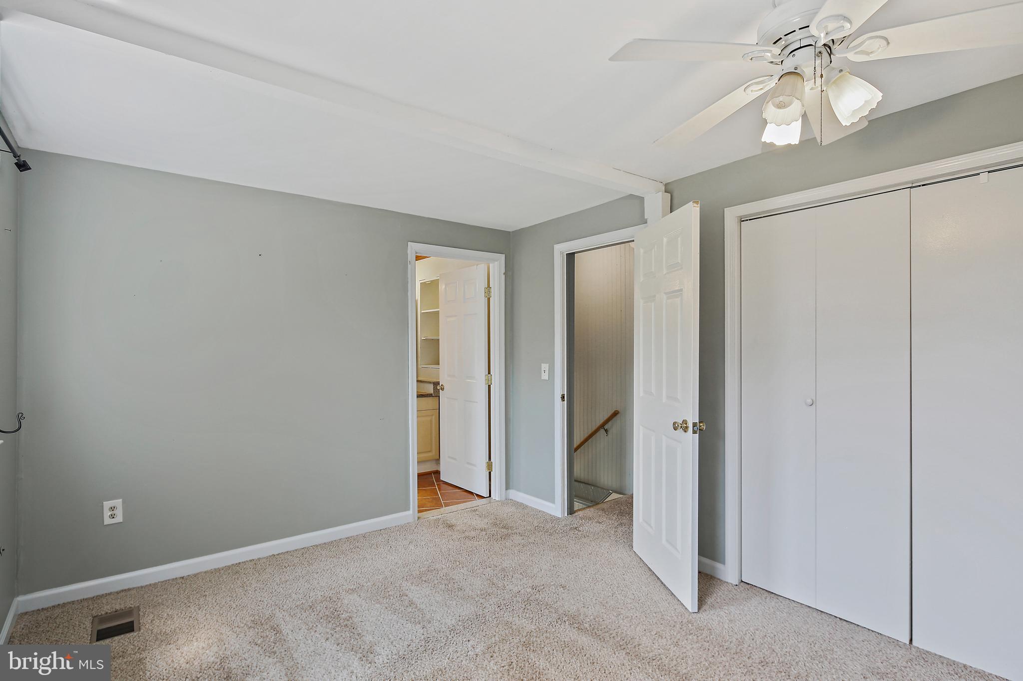 WINDSOR  MILL - Residential