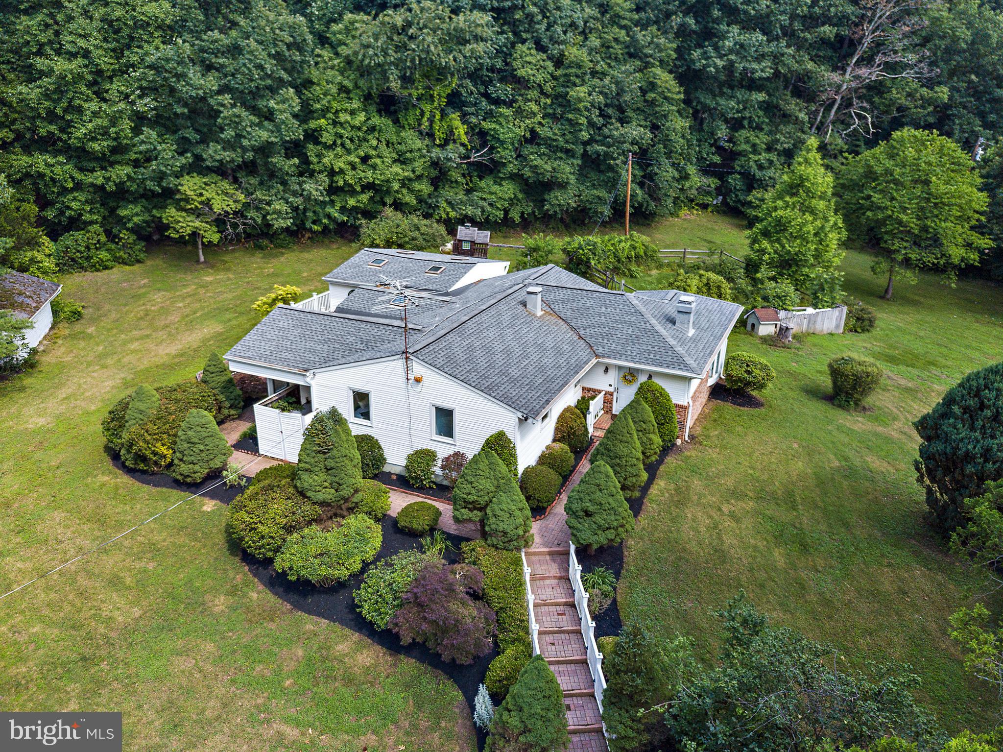 WINDSOR  MILL - Residential