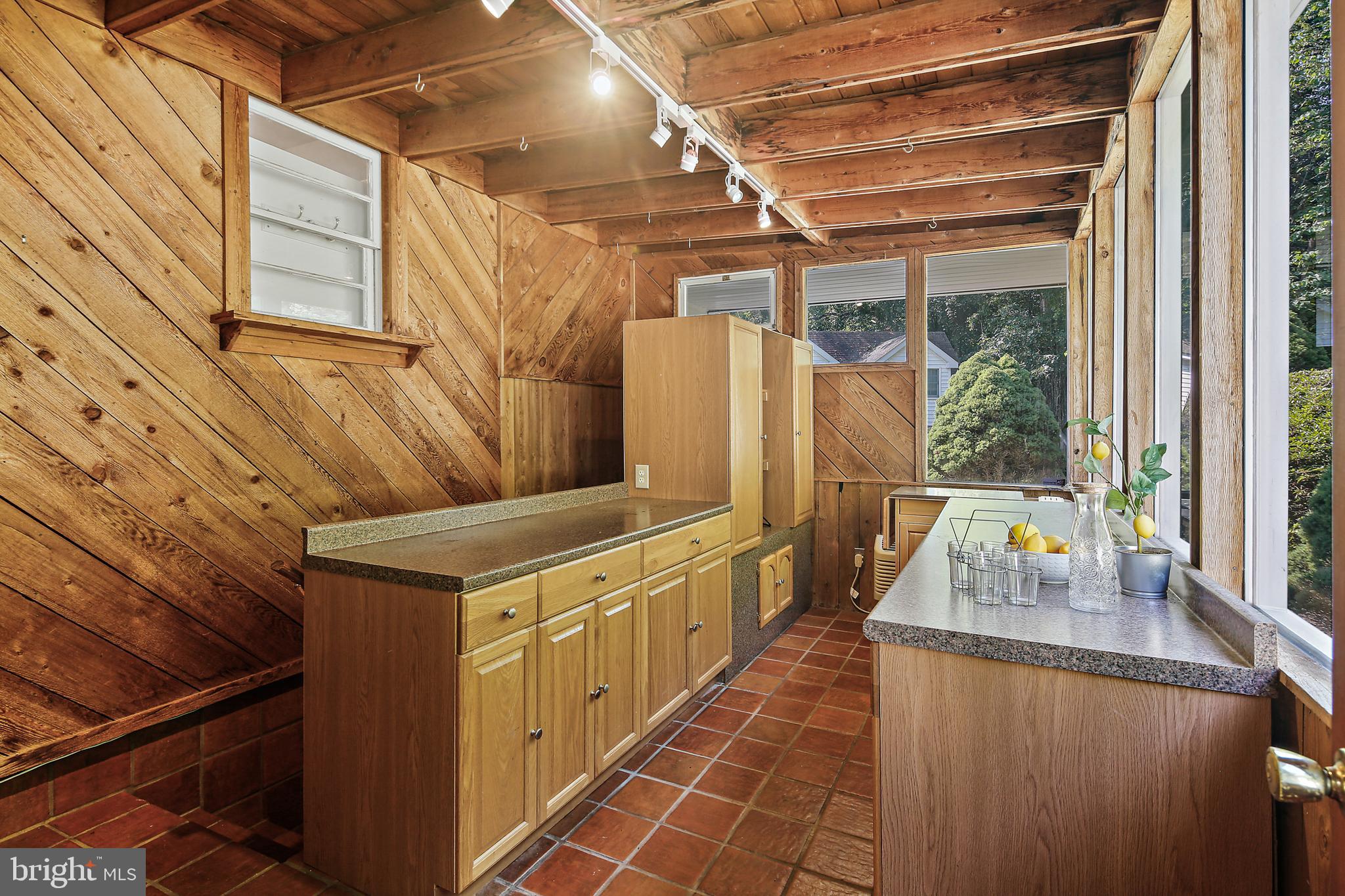 WINDSOR  MILL - Residential