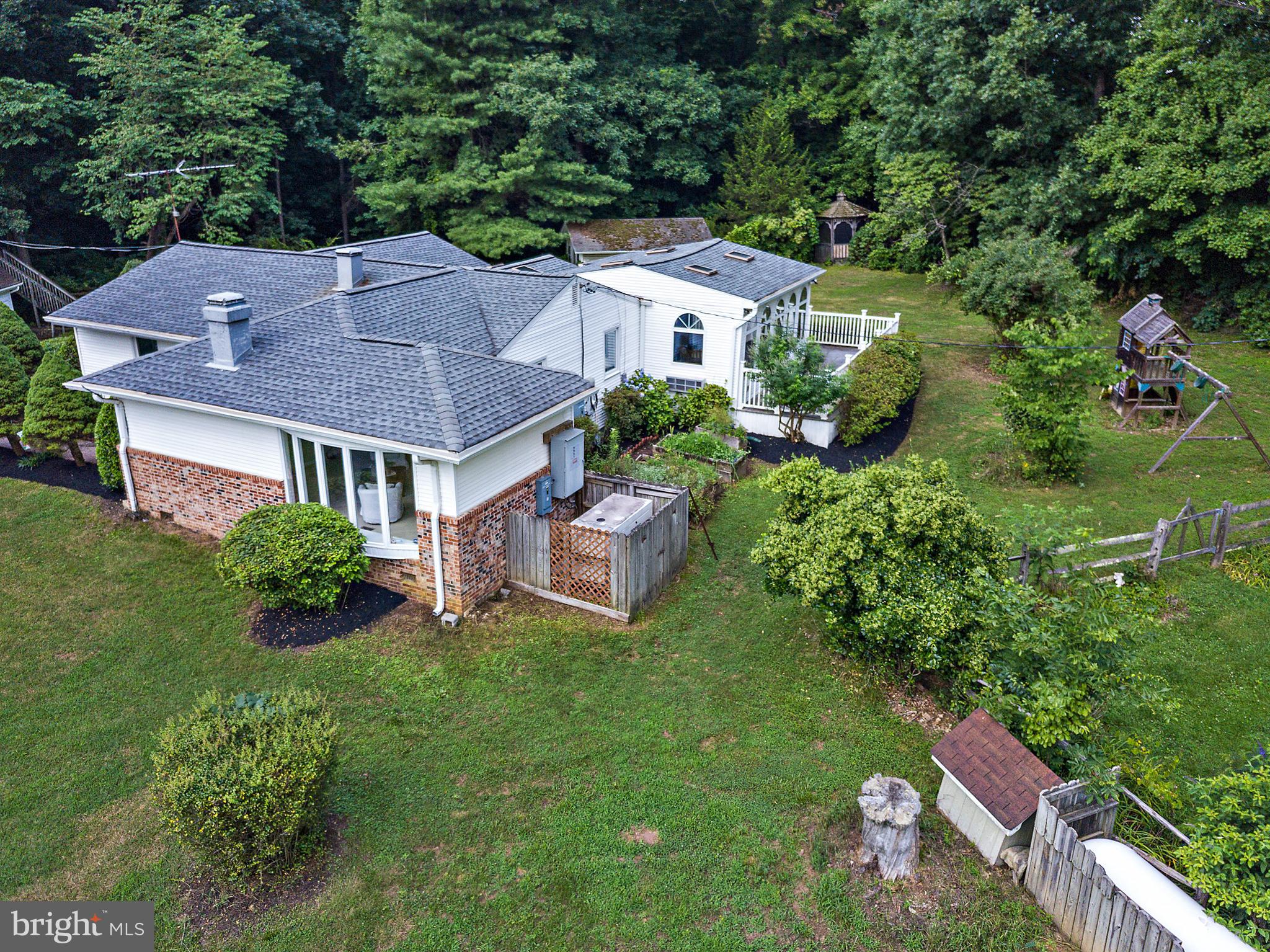 WINDSOR  MILL - Residential