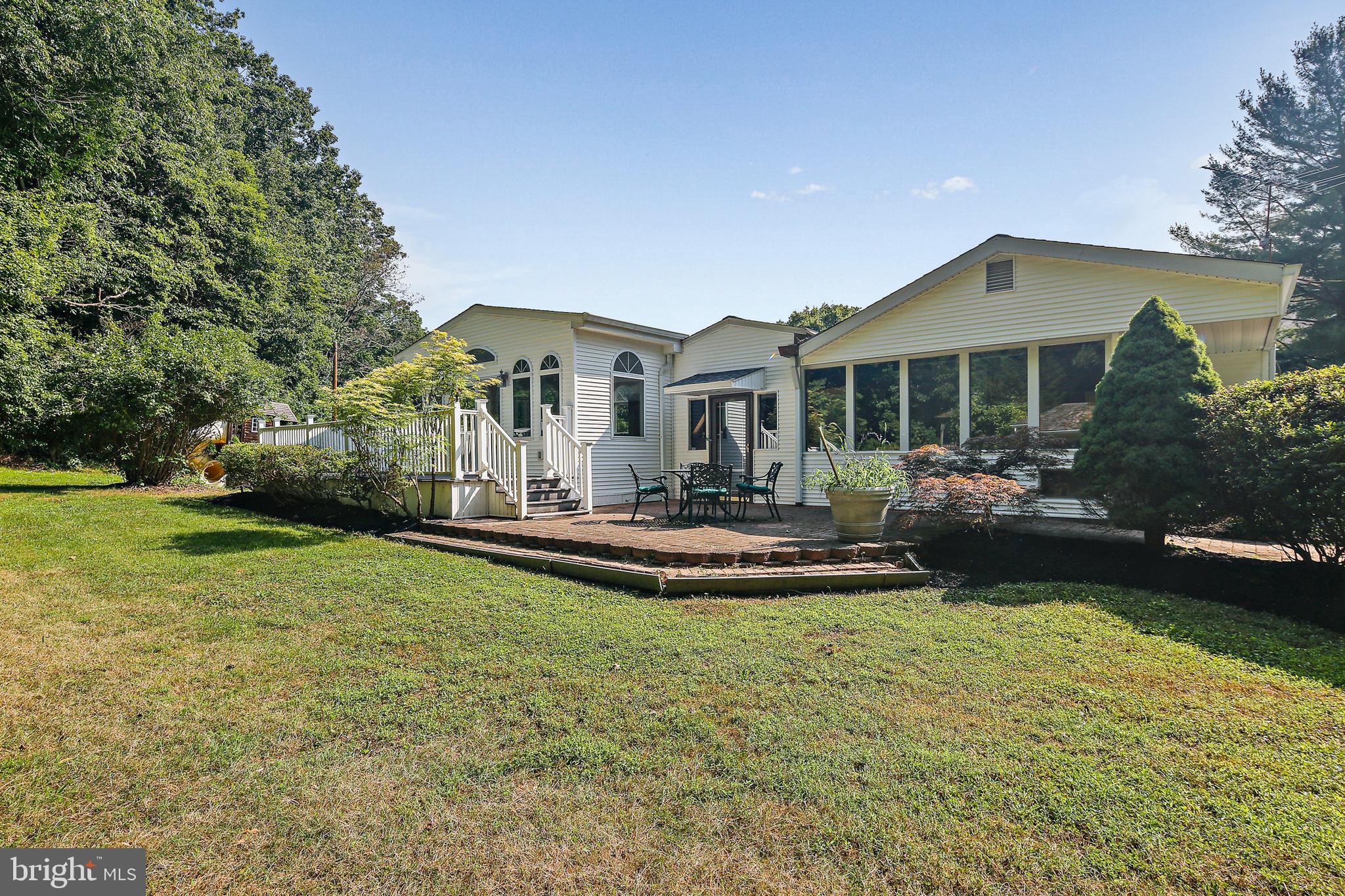 WINDSOR  MILL - Residential