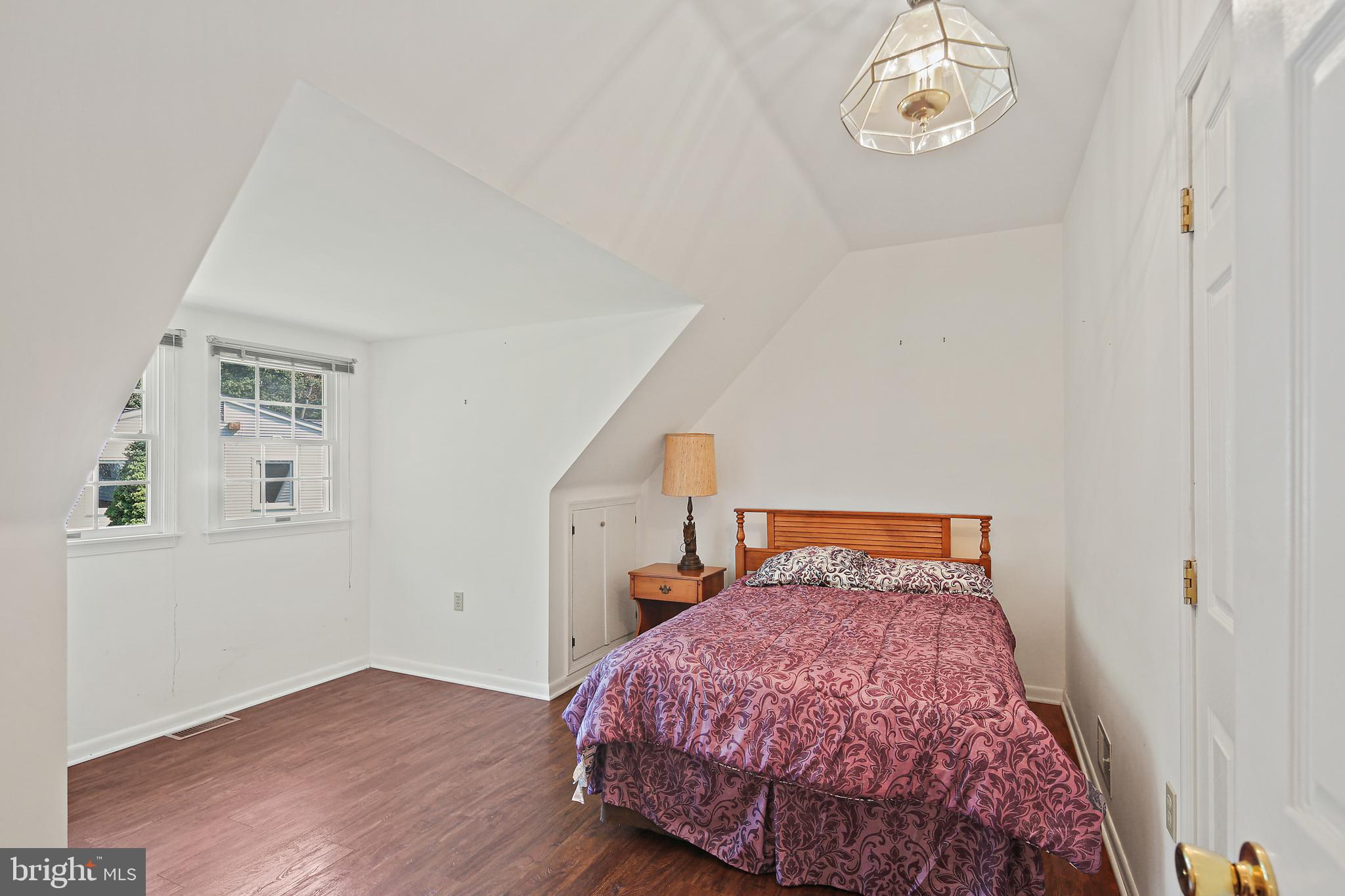 WINDSOR  MILL - Residential