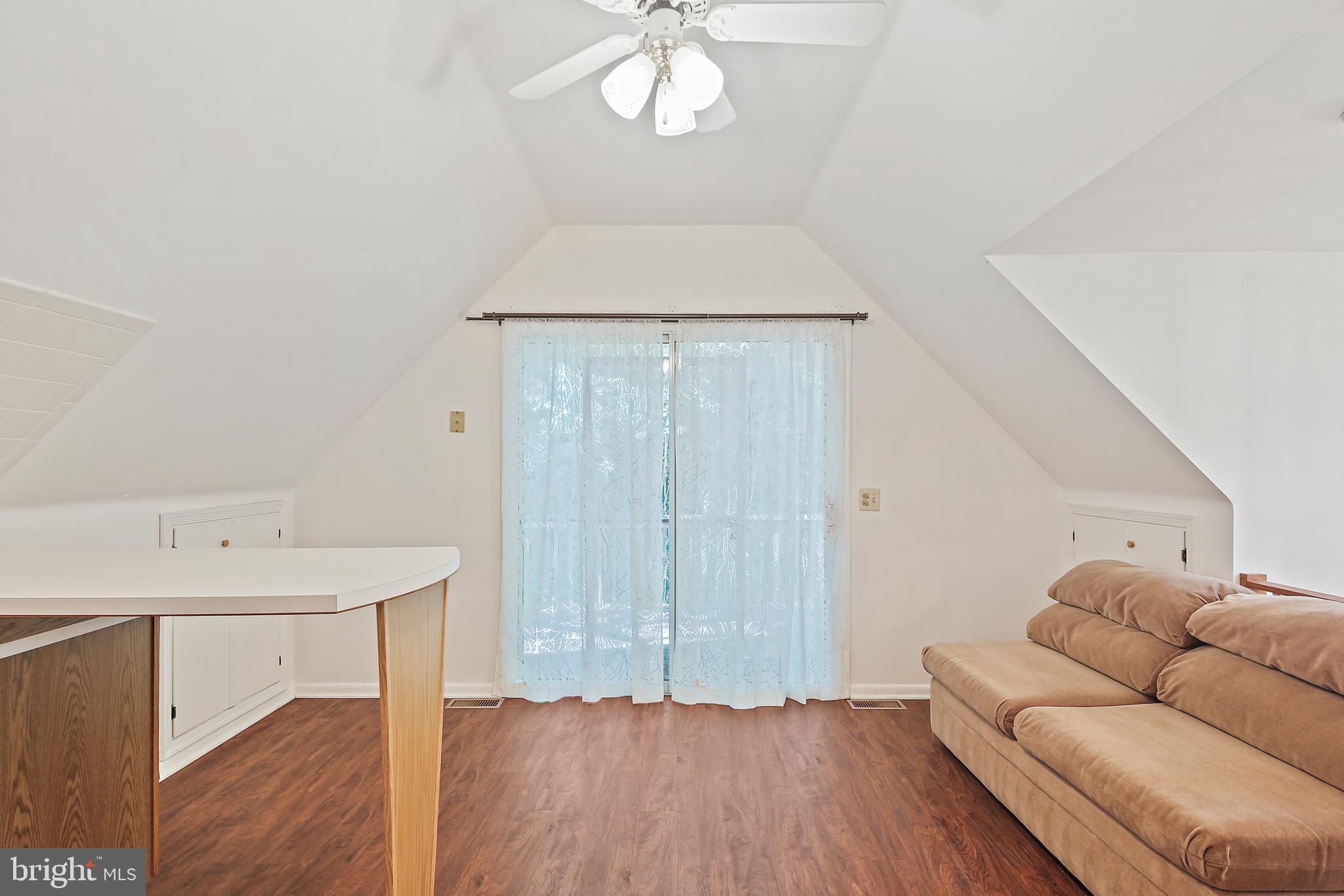 WINDSOR  MILL - Residential