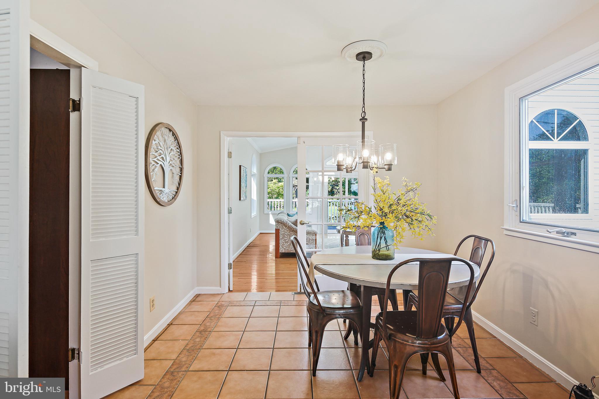 WINDSOR  MILL - Residential